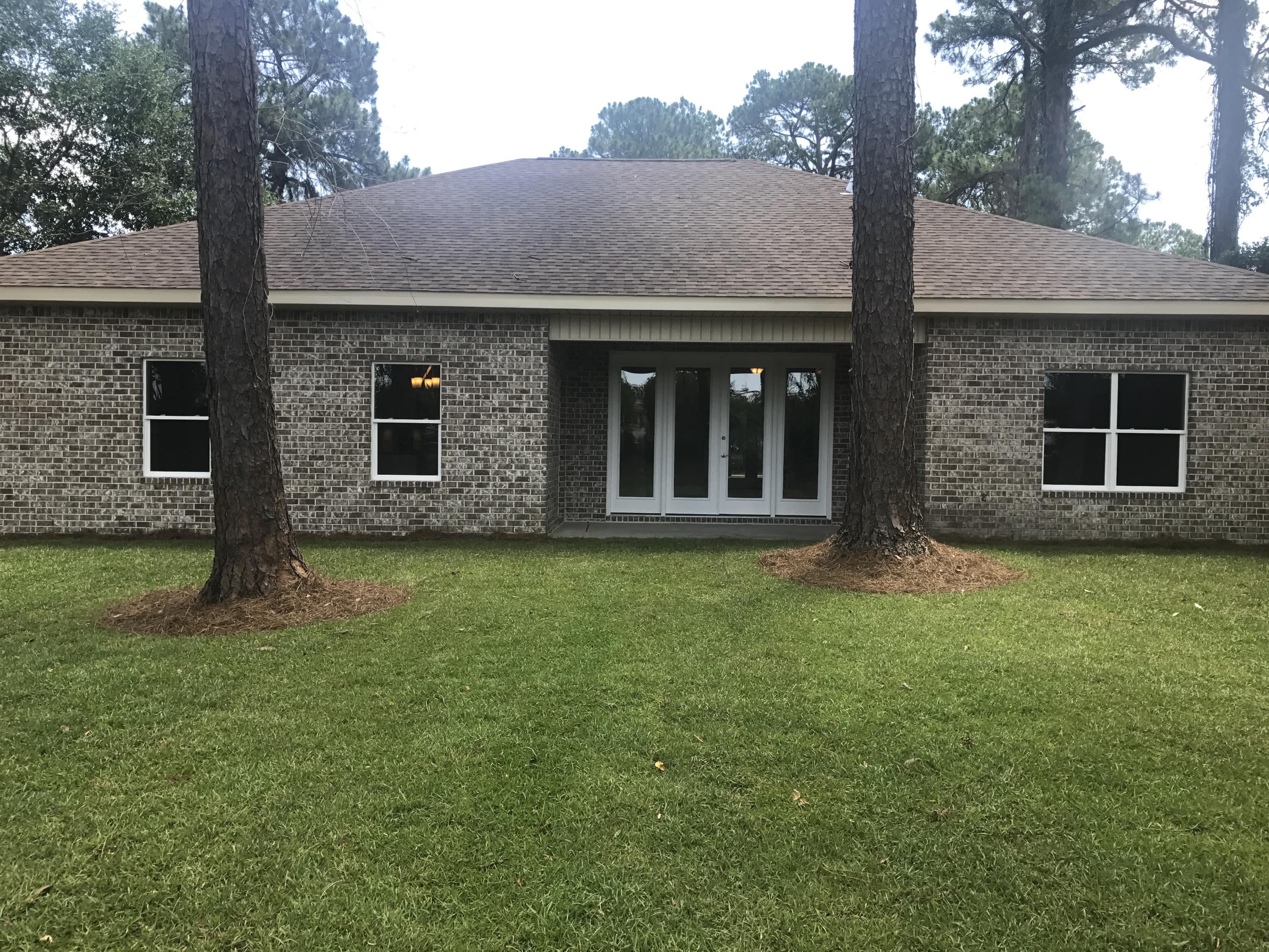 ELLIOTTS POINT - Residential