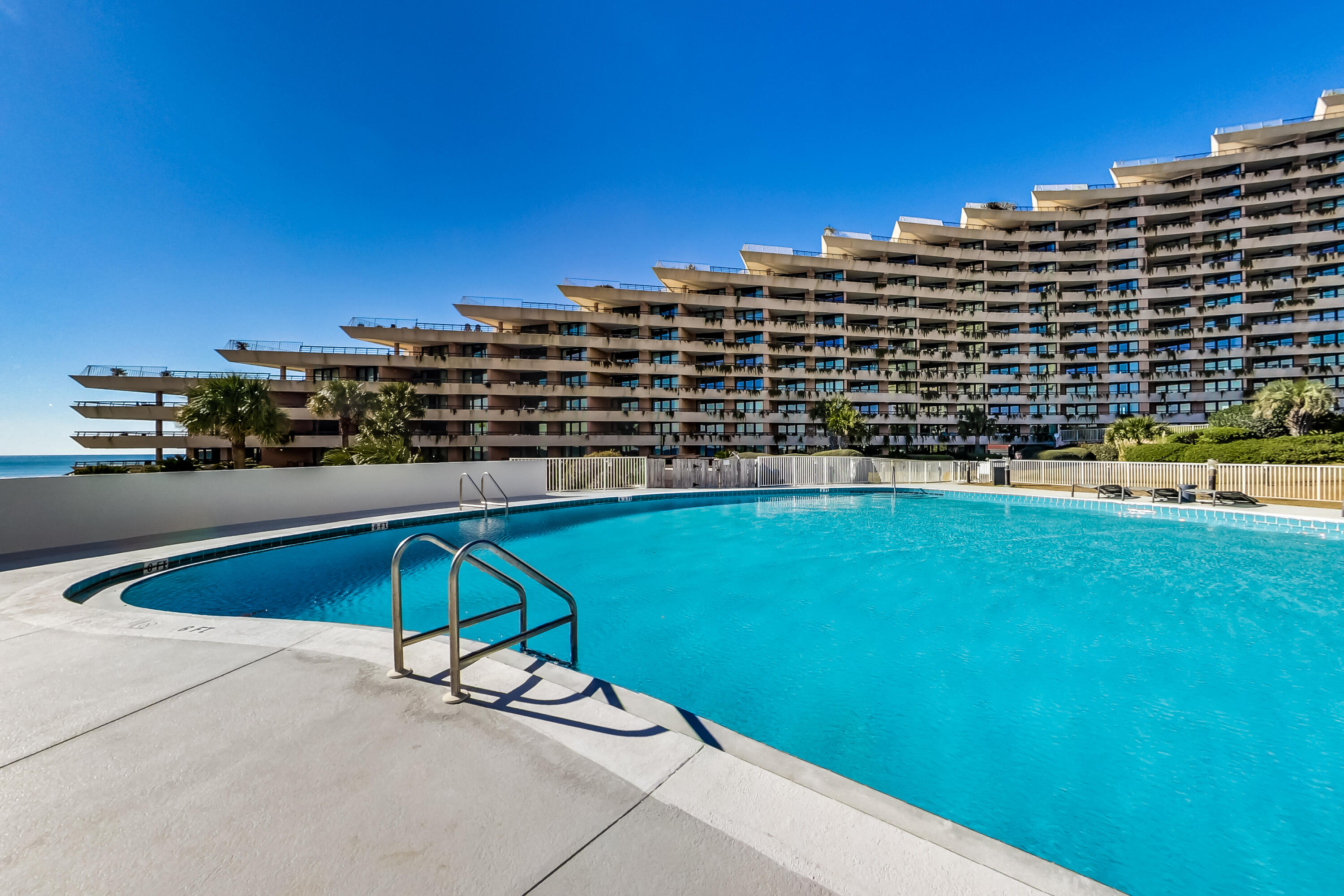 EDGEWATER BEACH - Residential