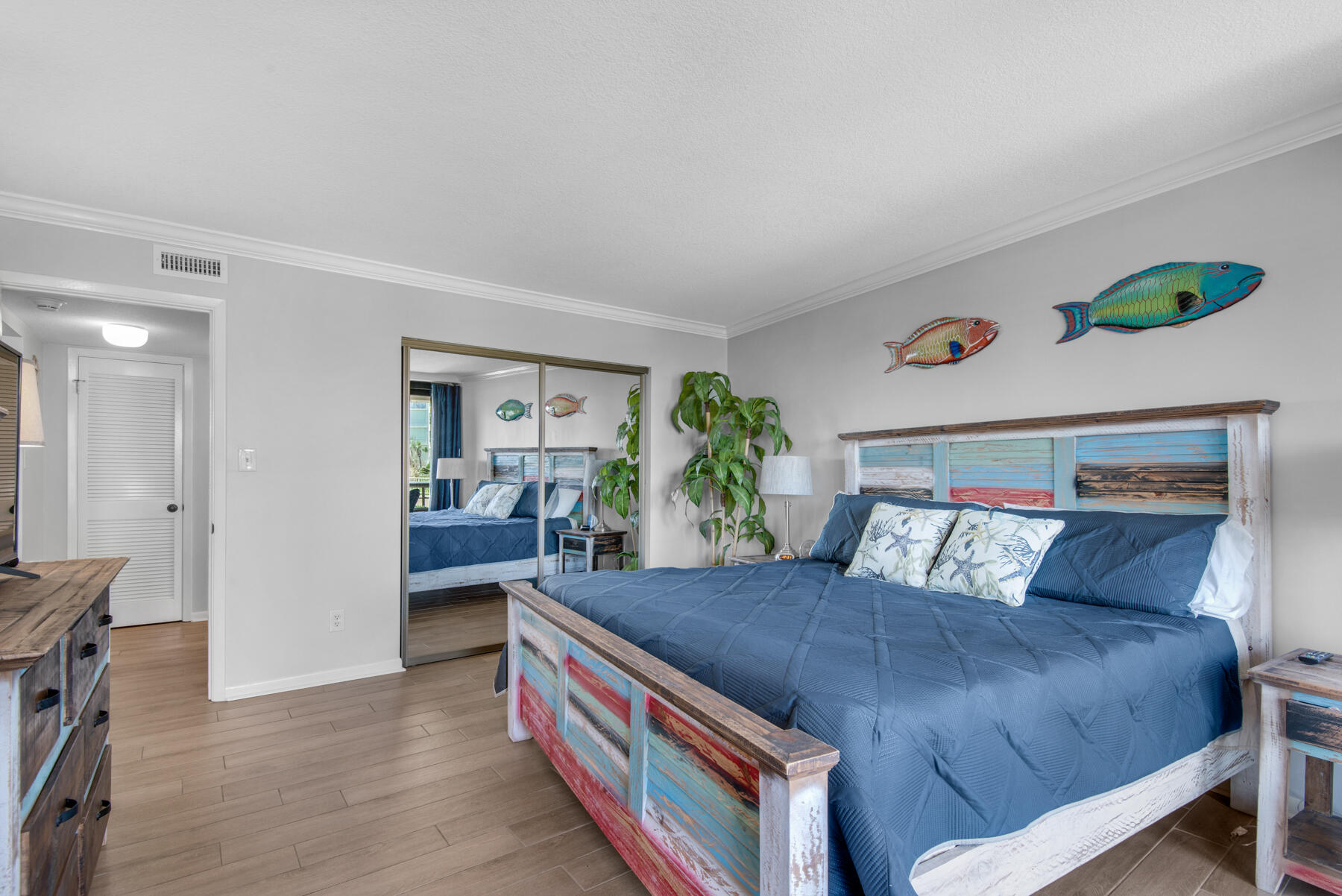 EDGEWATER BEACH - Residential