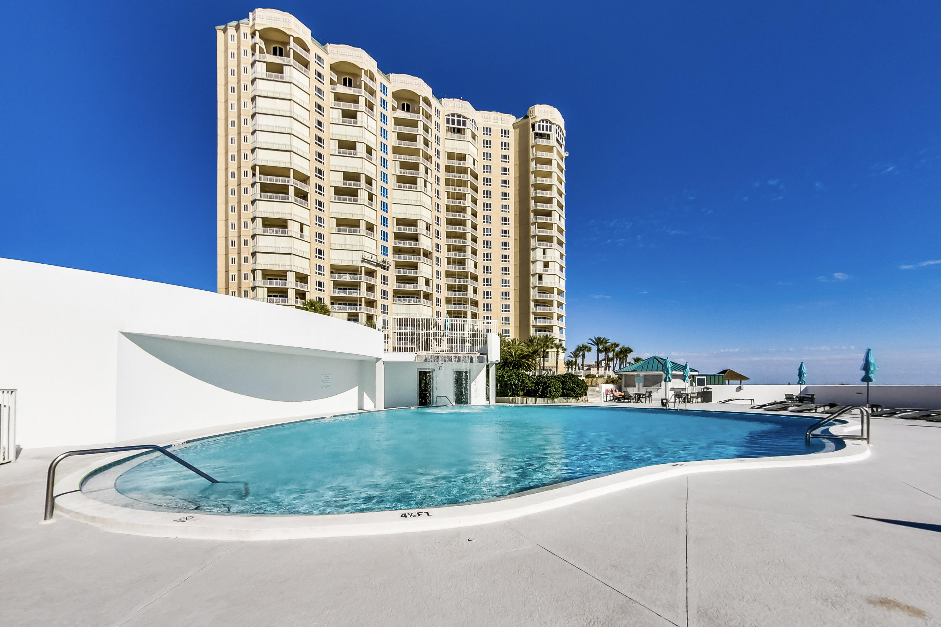 EDGEWATER BEACH - Residential