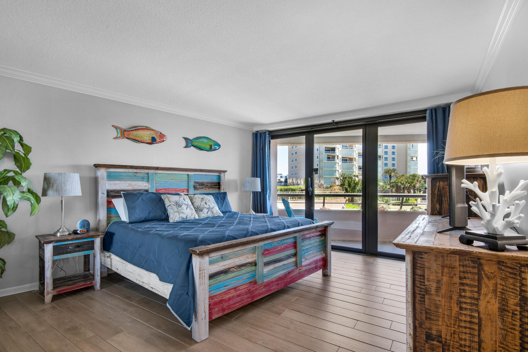 EDGEWATER BEACH - Residential