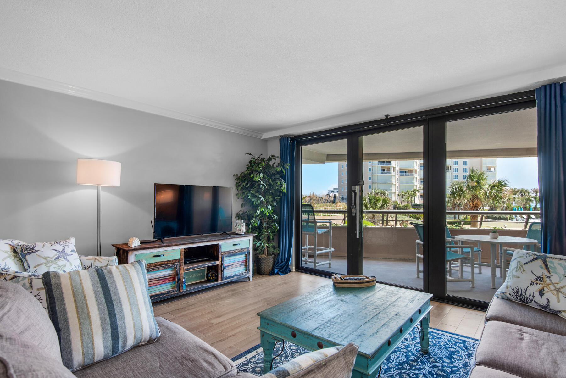 EDGEWATER BEACH - Residential