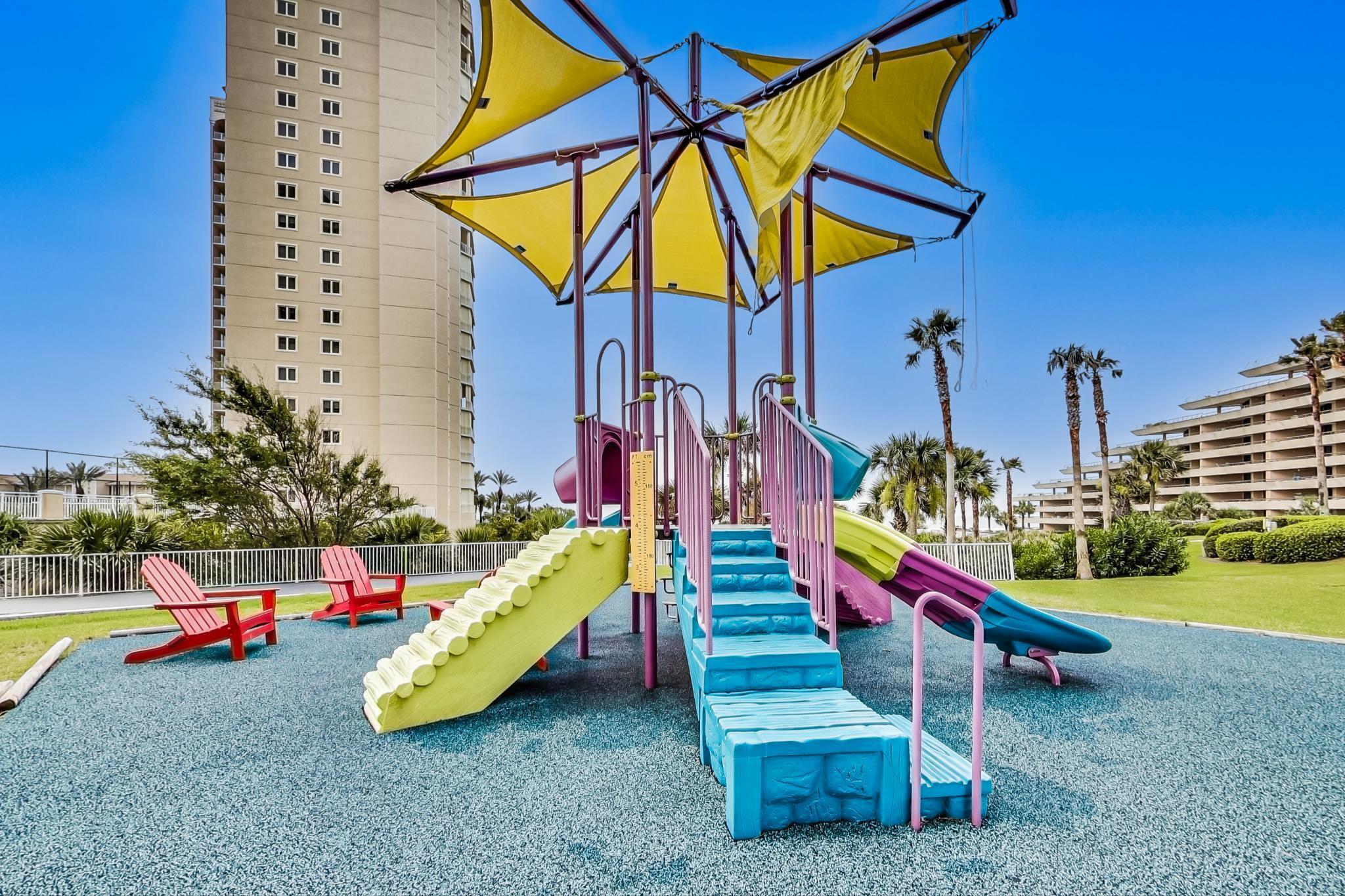 EDGEWATER BEACH - Residential