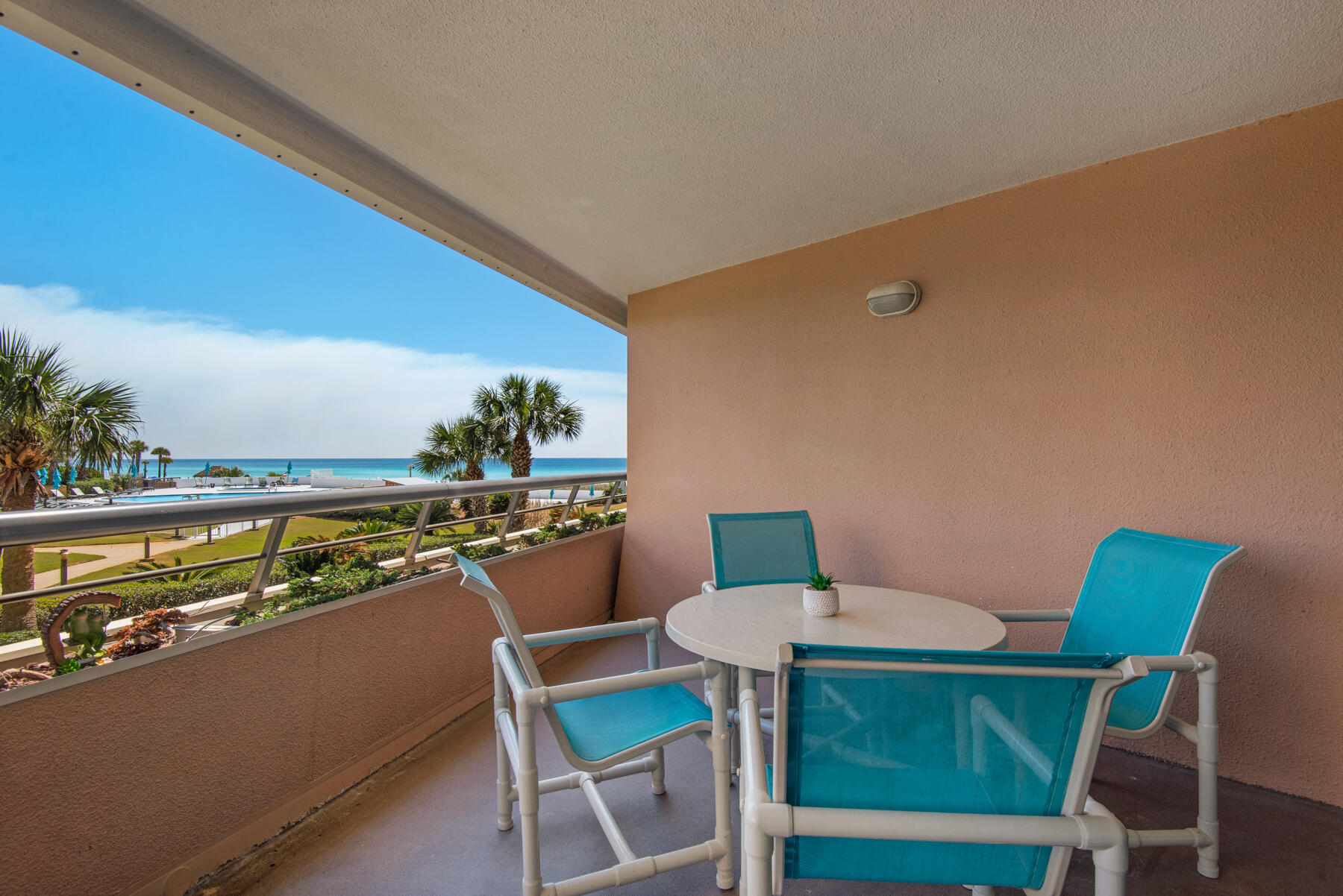 EDGEWATER BEACH - Residential