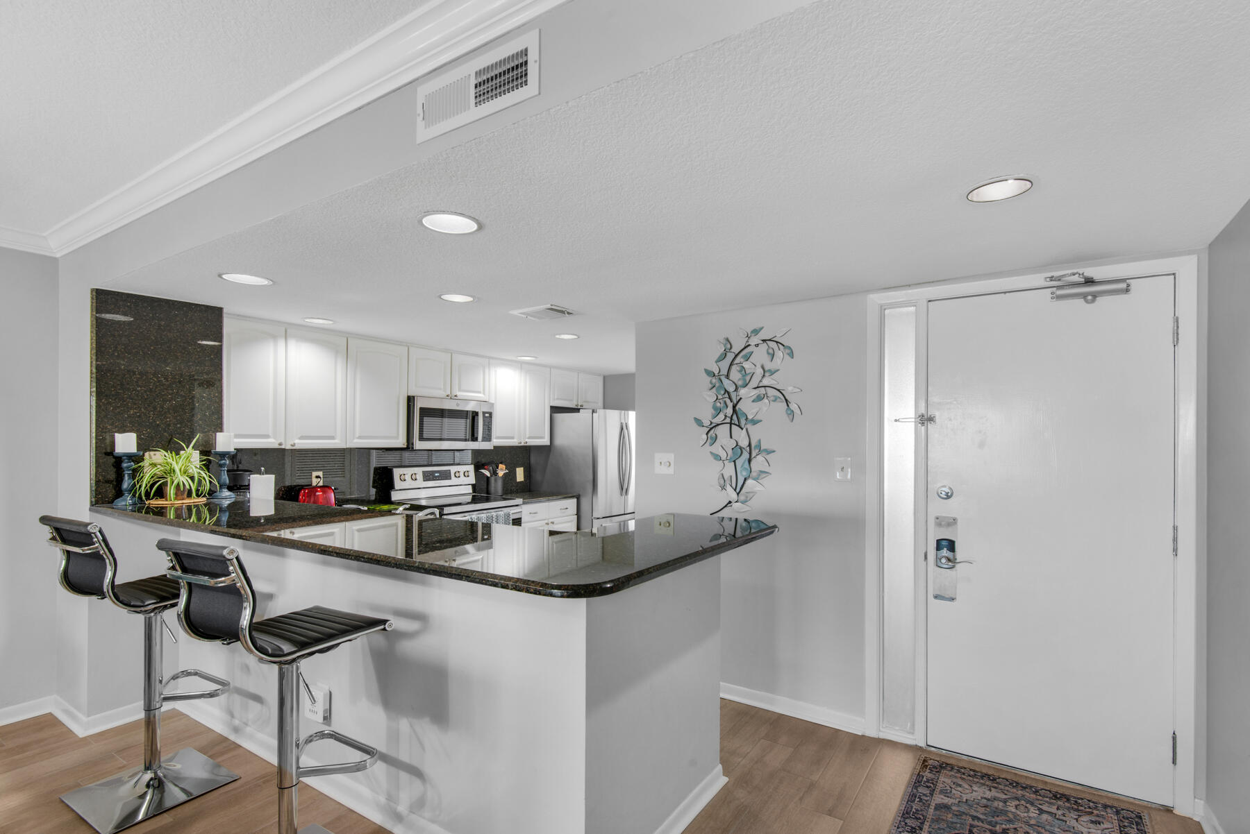 EDGEWATER BEACH - Residential