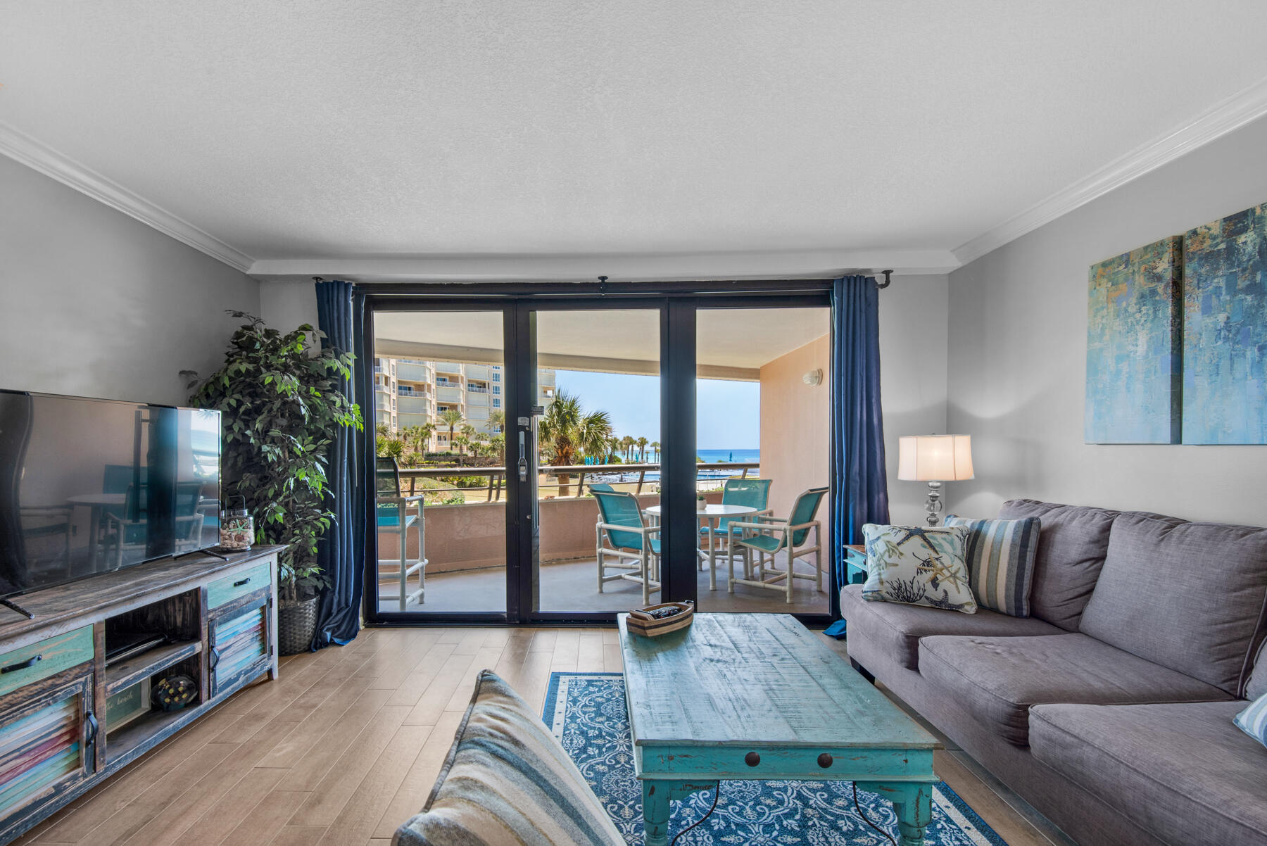 EDGEWATER BEACH - Residential