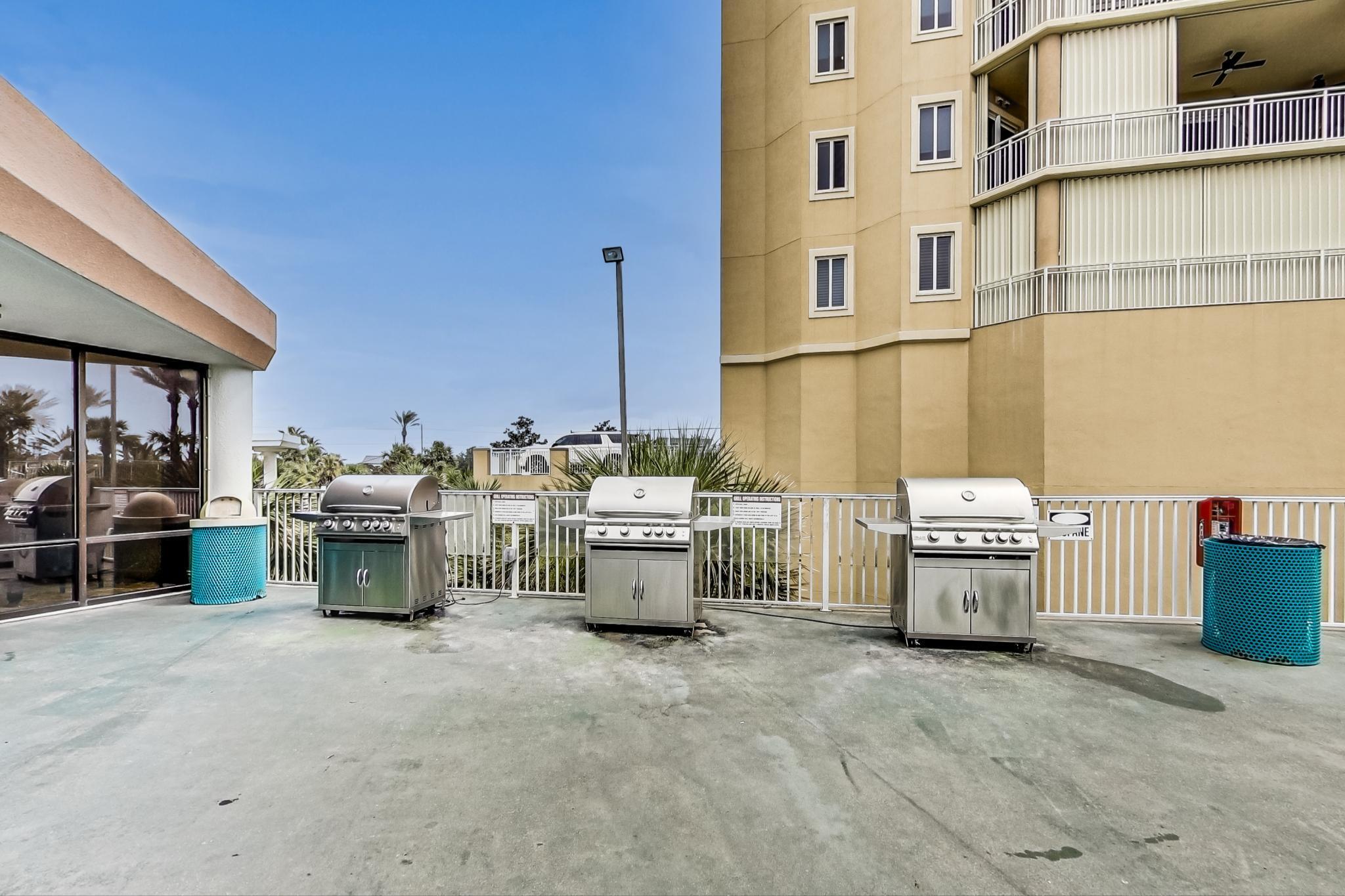 EDGEWATER BEACH - Residential