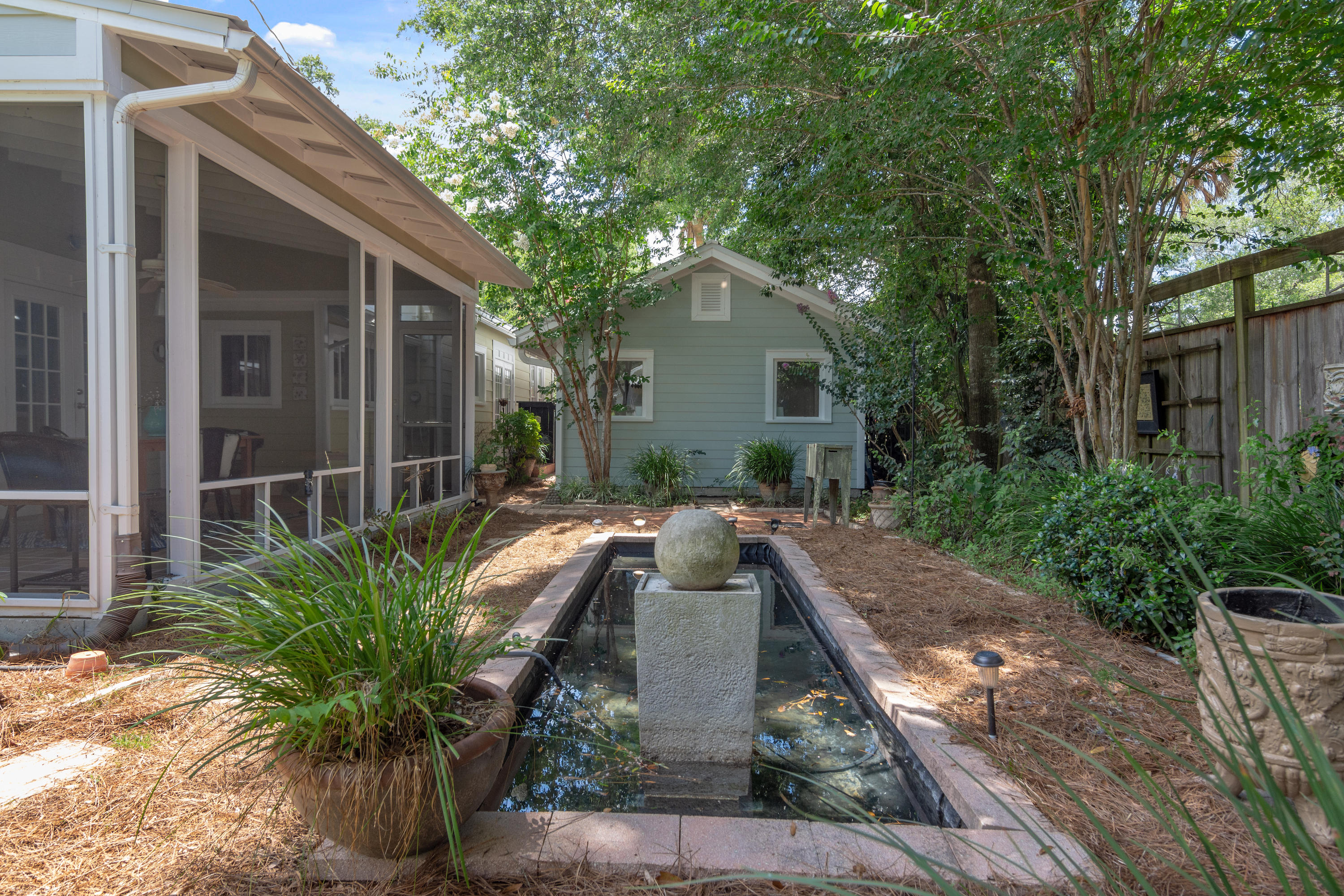 TOWN OF DEFUNIAK SPRINGS - Residential