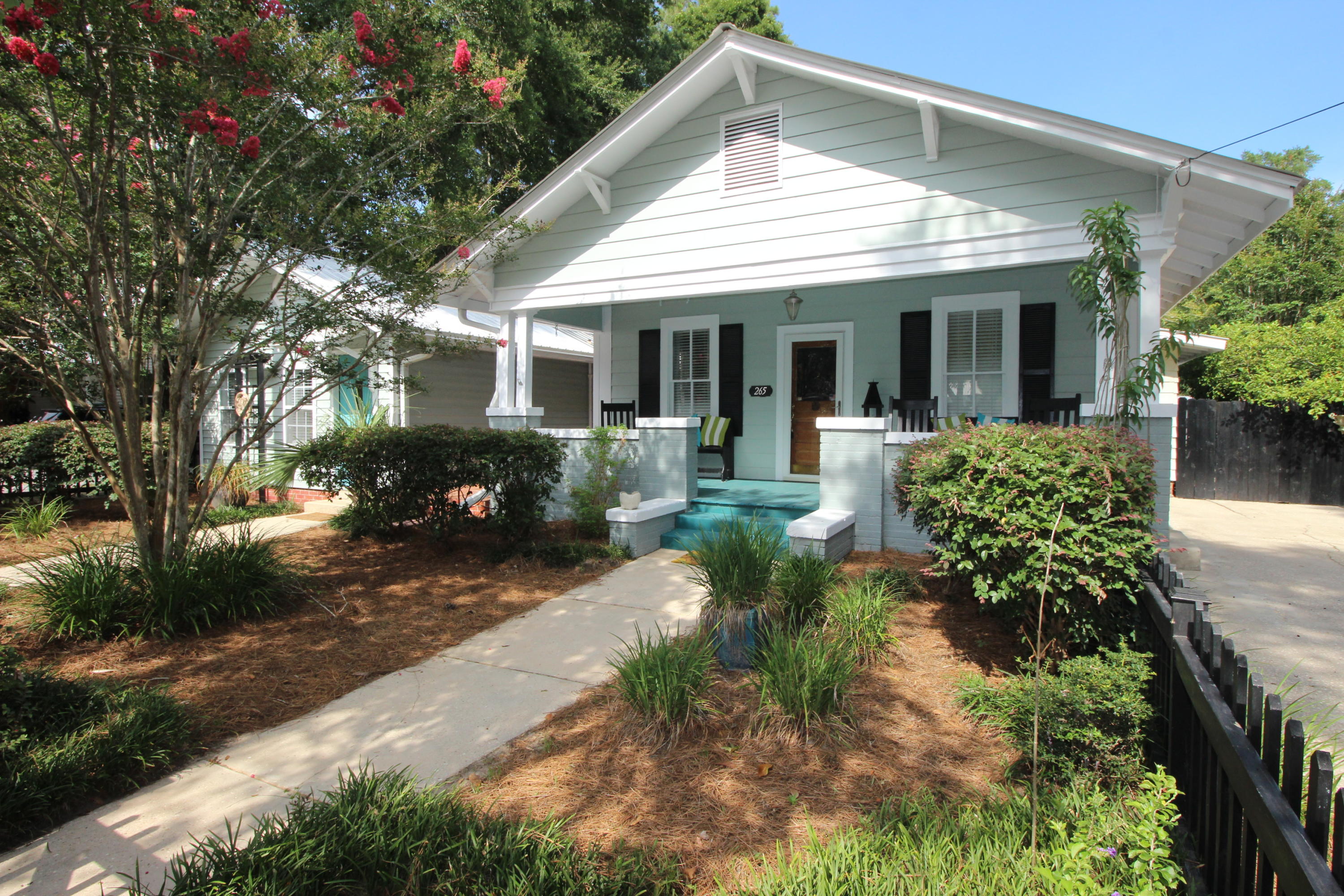 TOWN OF DEFUNIAK SPRINGS - Residential