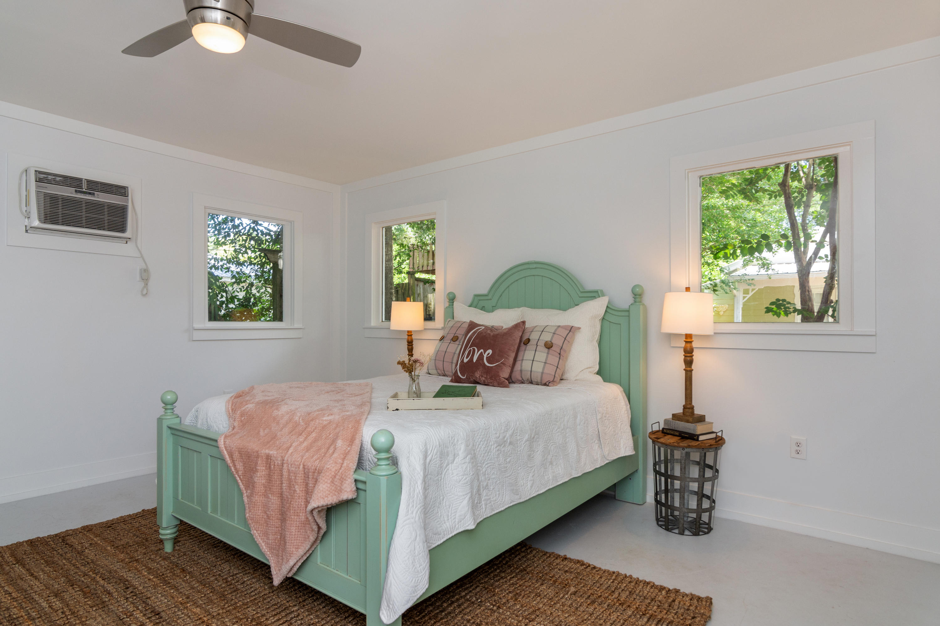 TOWN OF DEFUNIAK SPRINGS - Residential