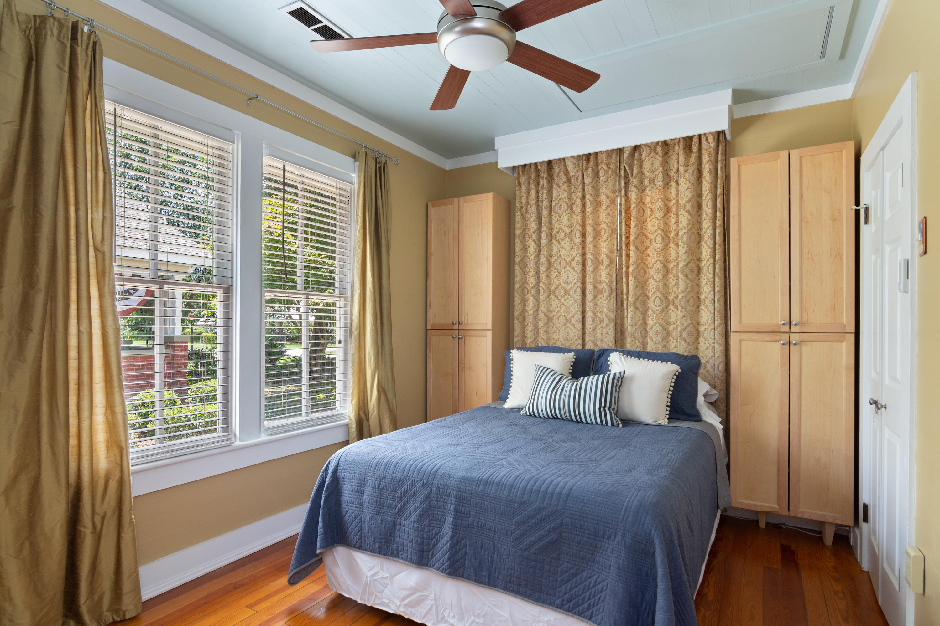 TOWN OF DEFUNIAK SPRINGS - Residential