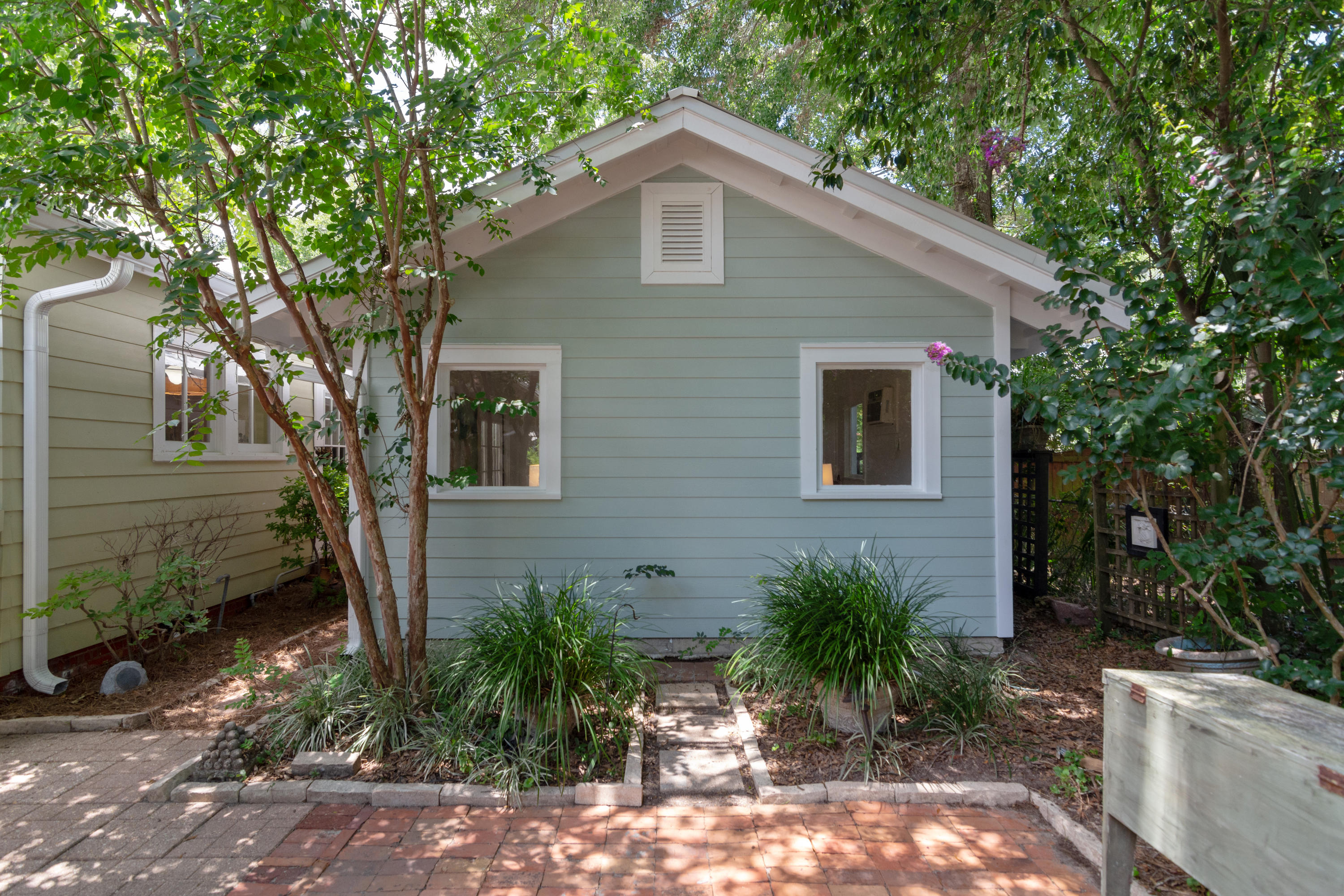 TOWN OF DEFUNIAK SPRINGS - Residential