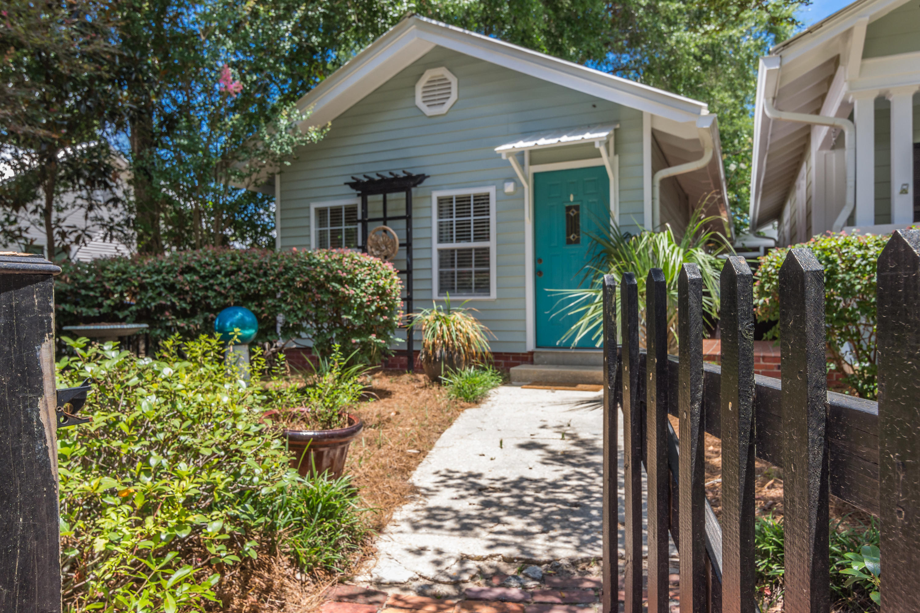 TOWN OF DEFUNIAK SPRINGS - Residential