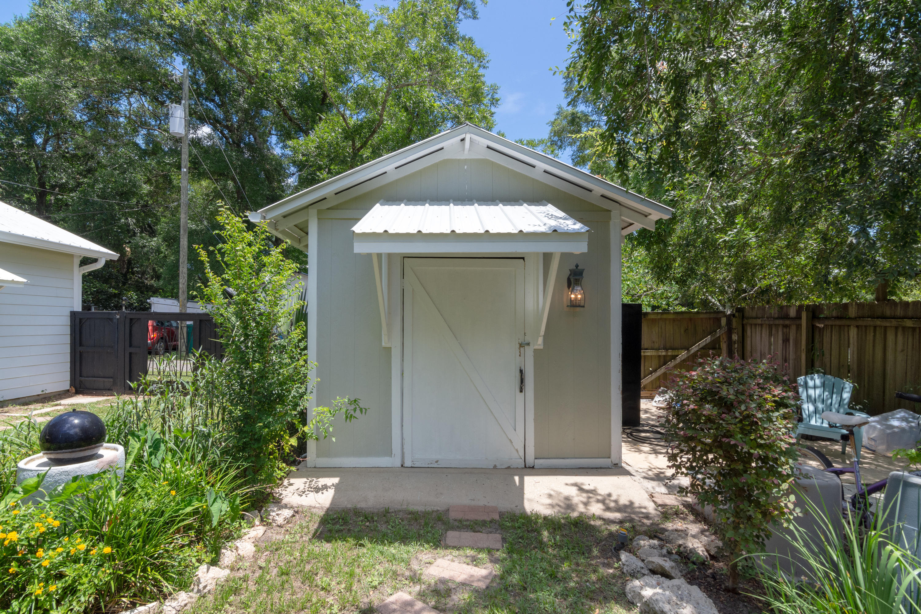 TOWN OF DEFUNIAK SPRINGS - Residential