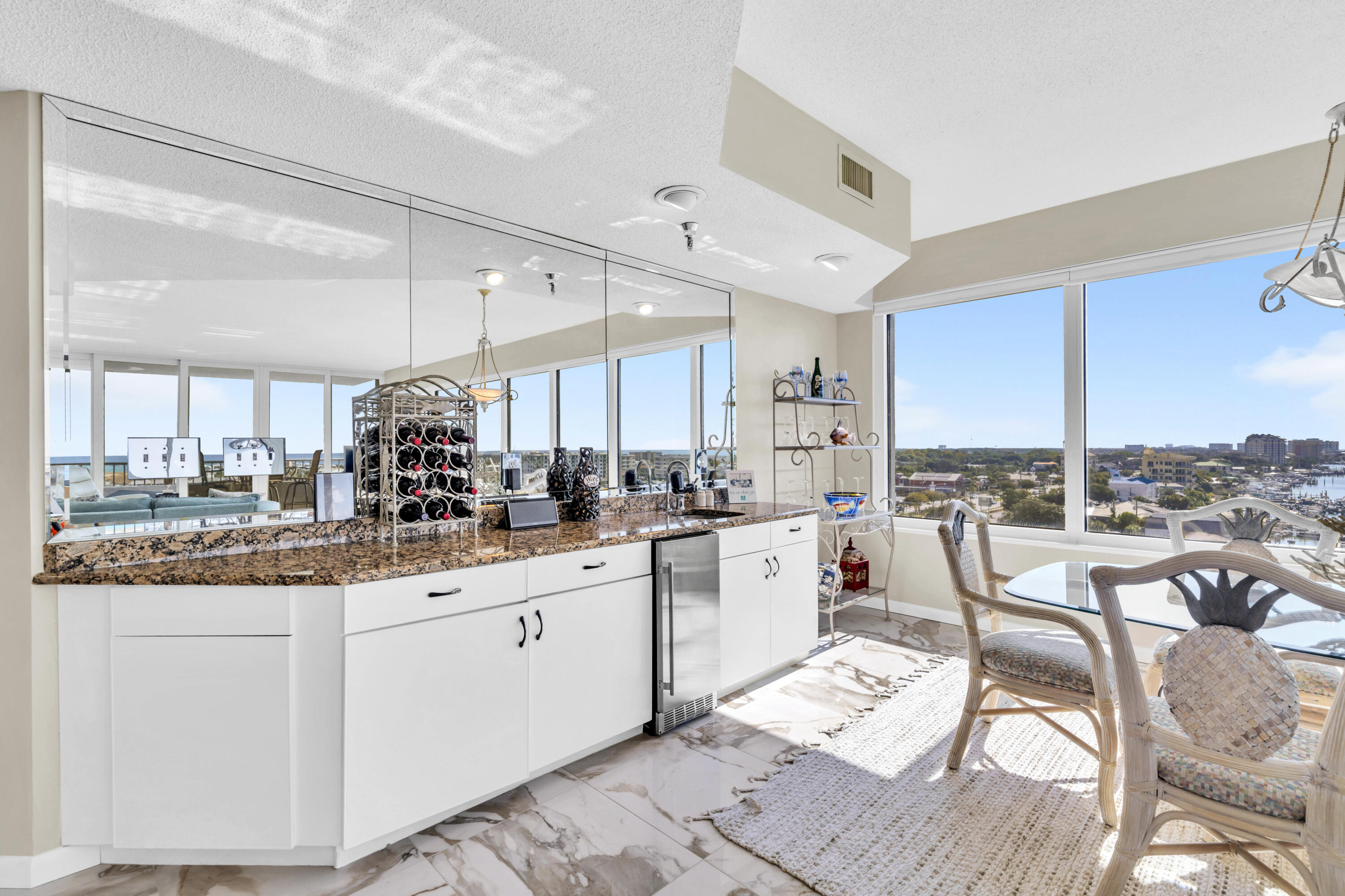 DESTIN YACHT CLUB - Residential