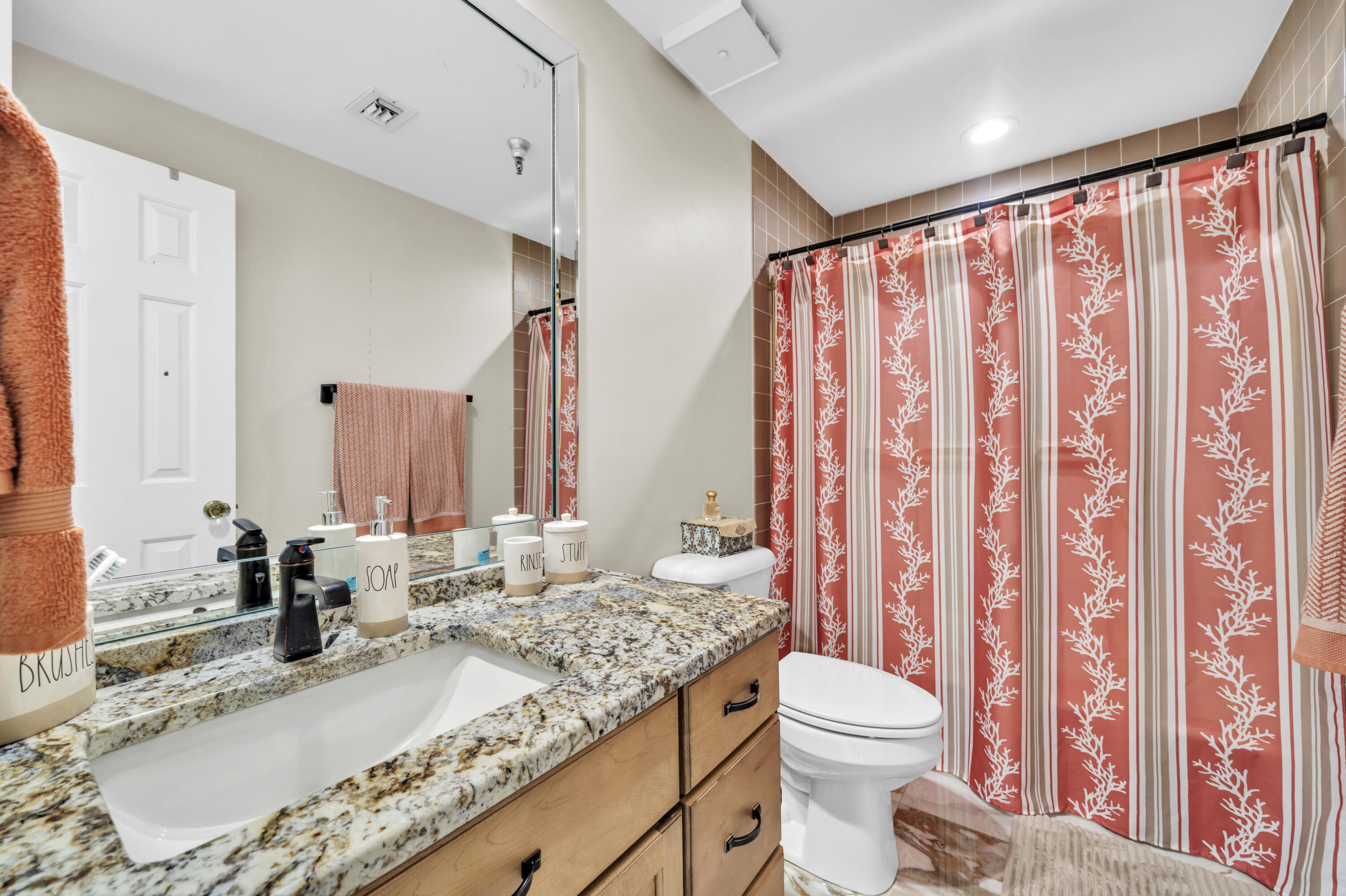 DESTIN YACHT CLUB - Residential