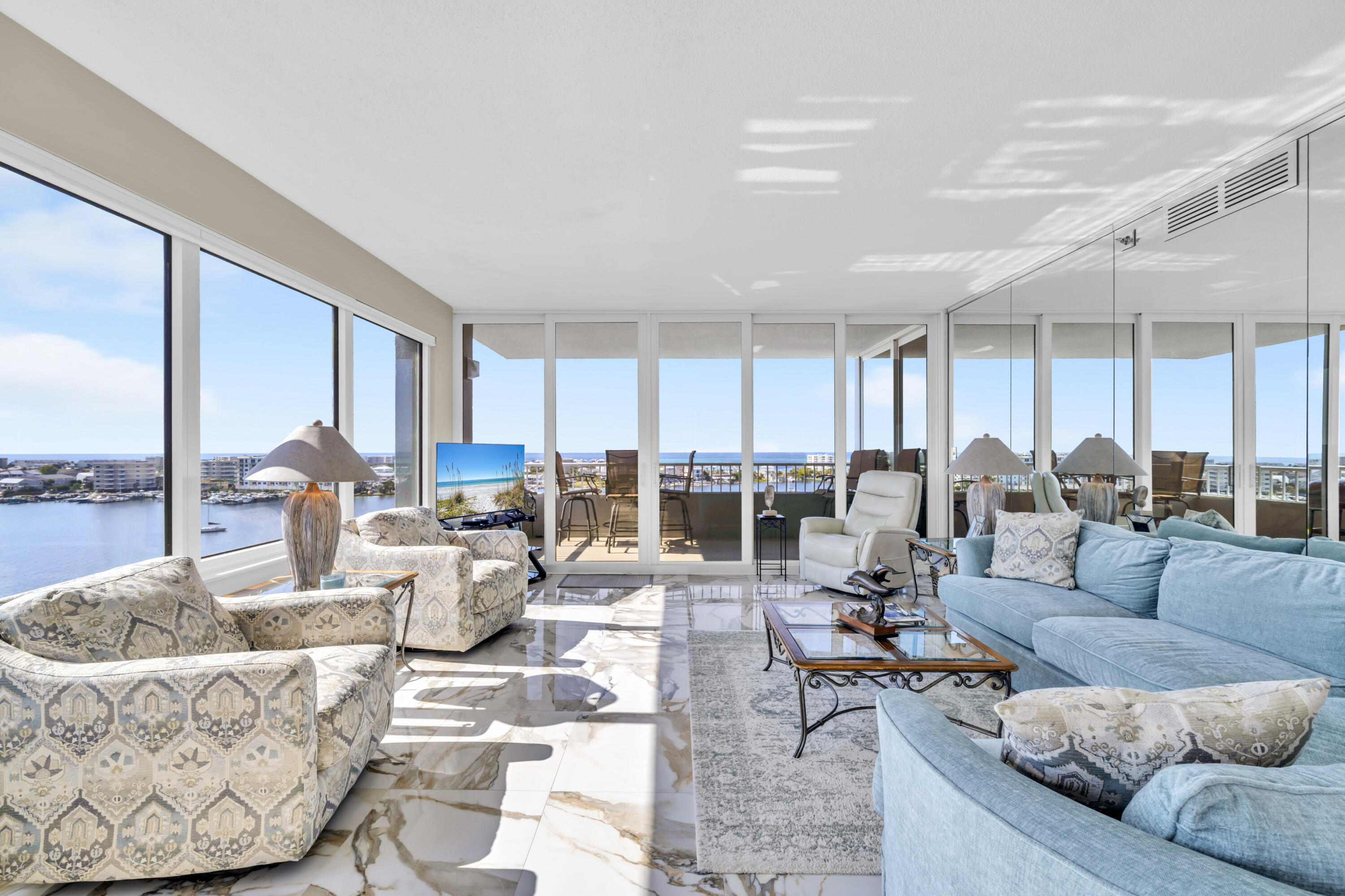 DESTIN YACHT CLUB - Residential