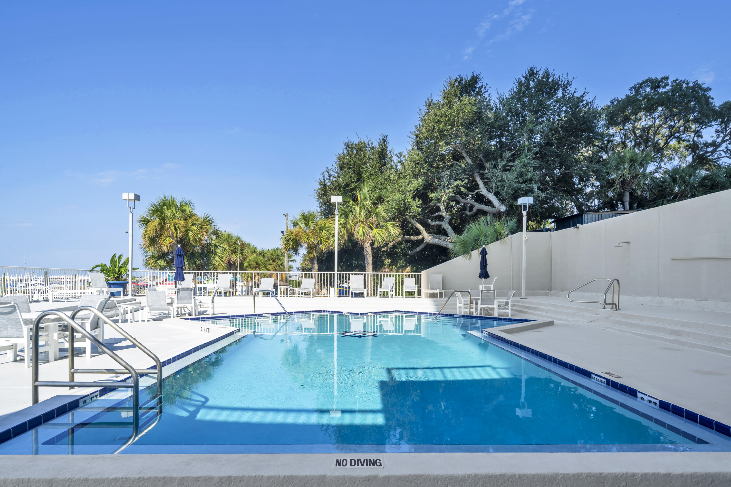 DESTIN YACHT CLUB - Residential