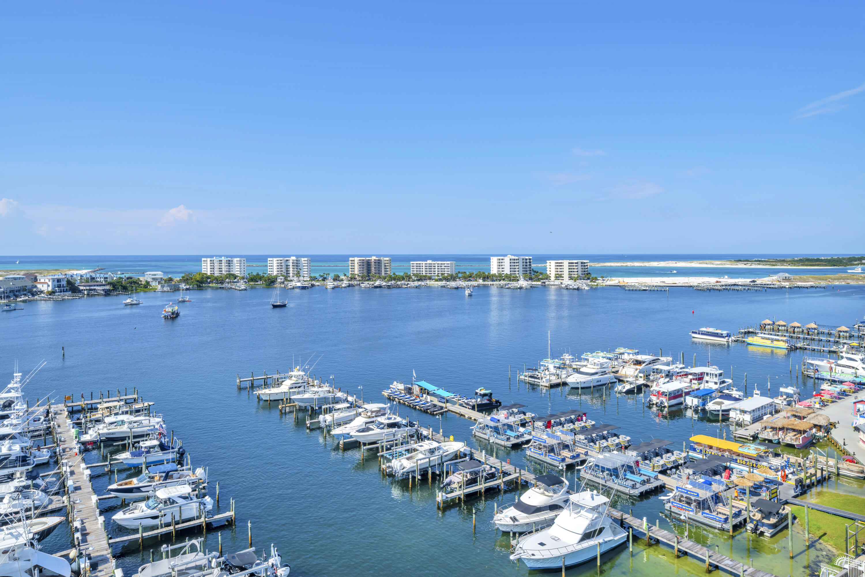 DESTIN YACHT CLUB - Residential