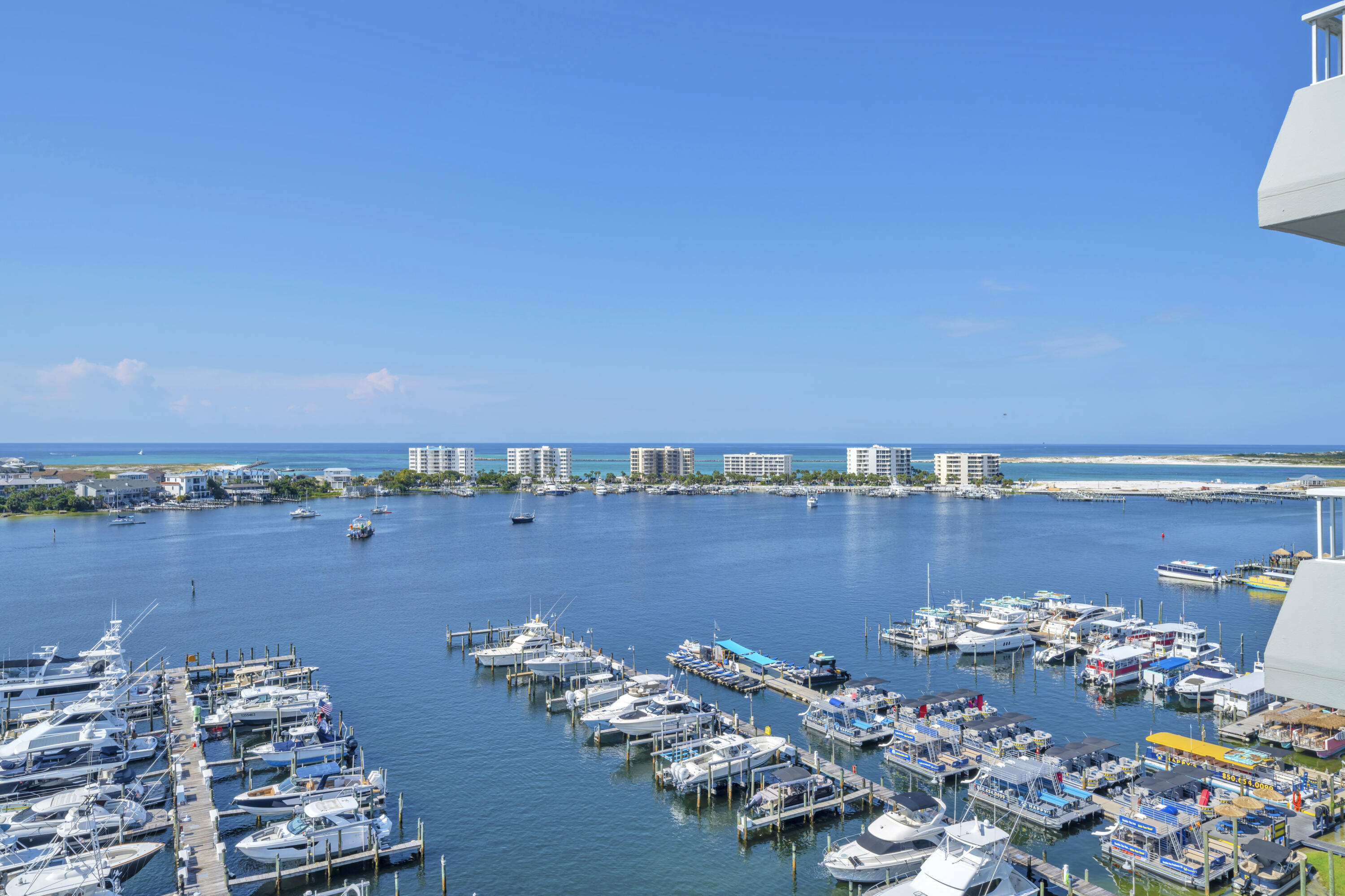 DESTIN YACHT CLUB - Residential