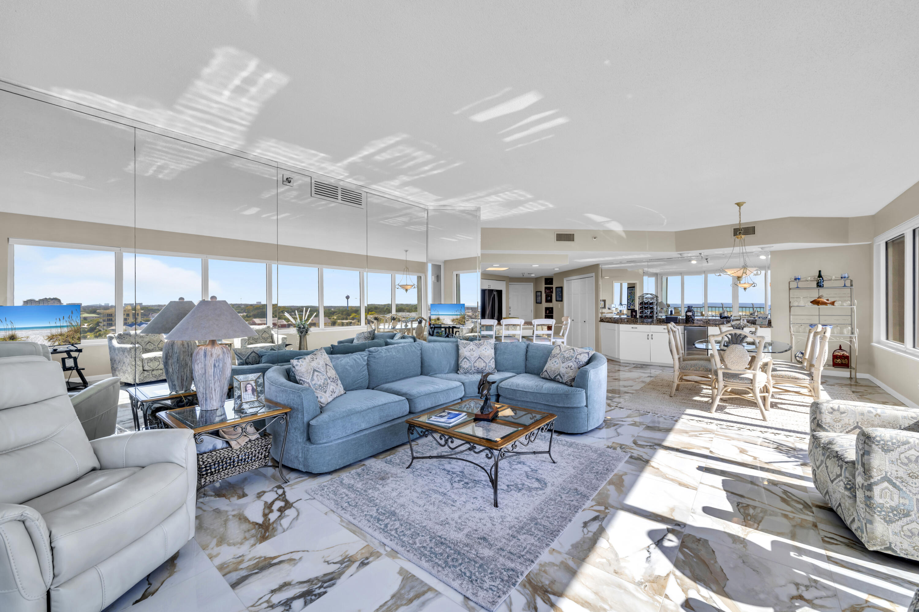 DESTIN YACHT CLUB - Residential