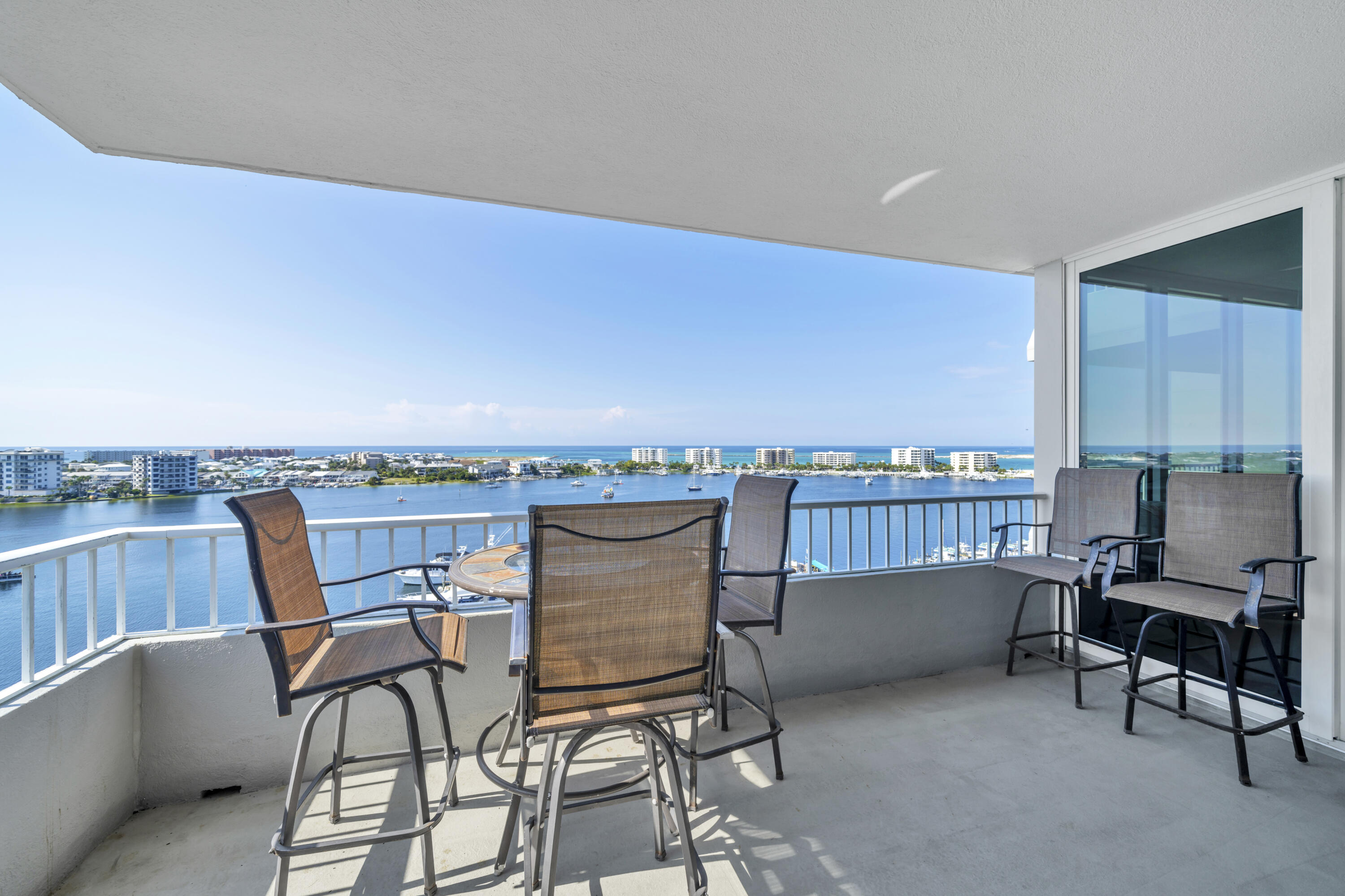 DESTIN YACHT CLUB - Residential