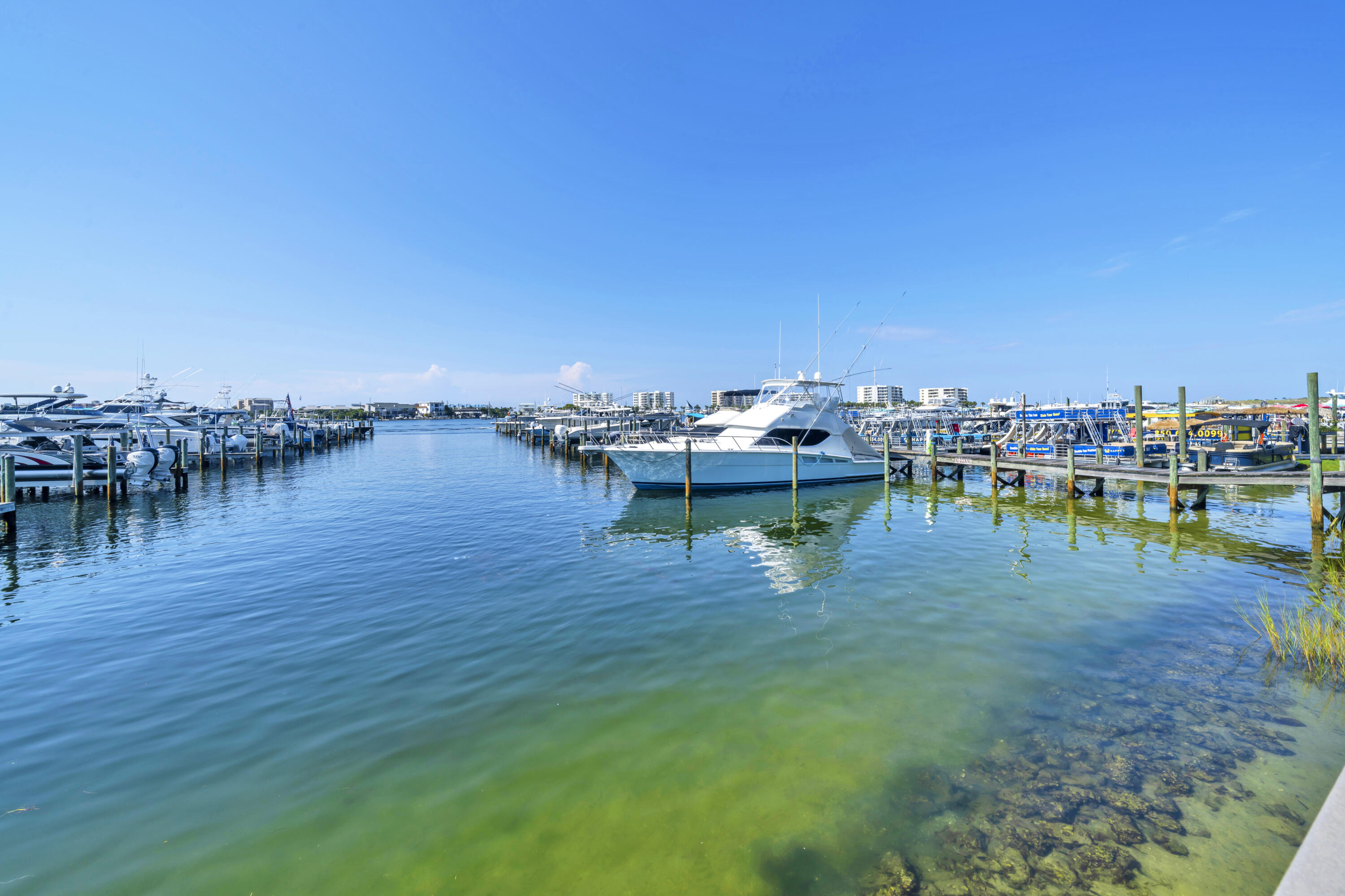 DESTIN YACHT CLUB - Residential