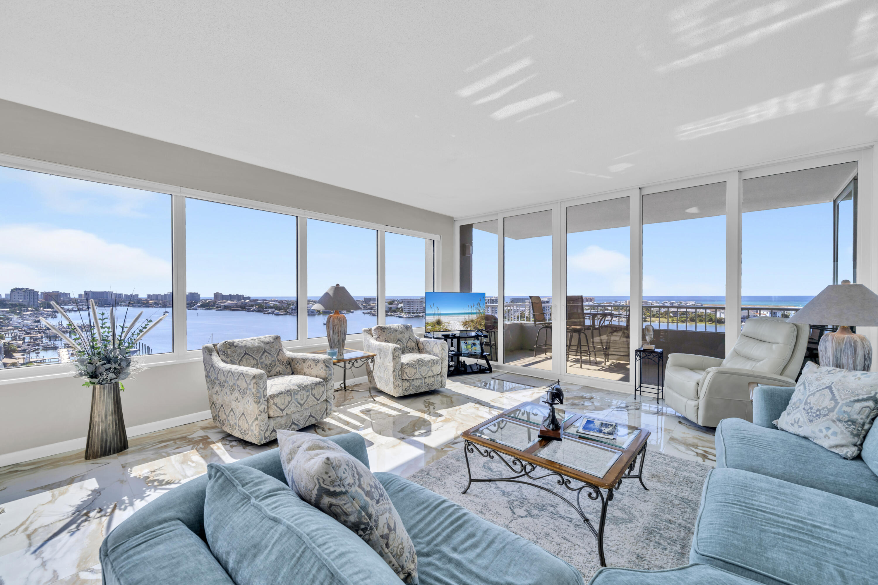 DESTIN YACHT CLUB - Residential