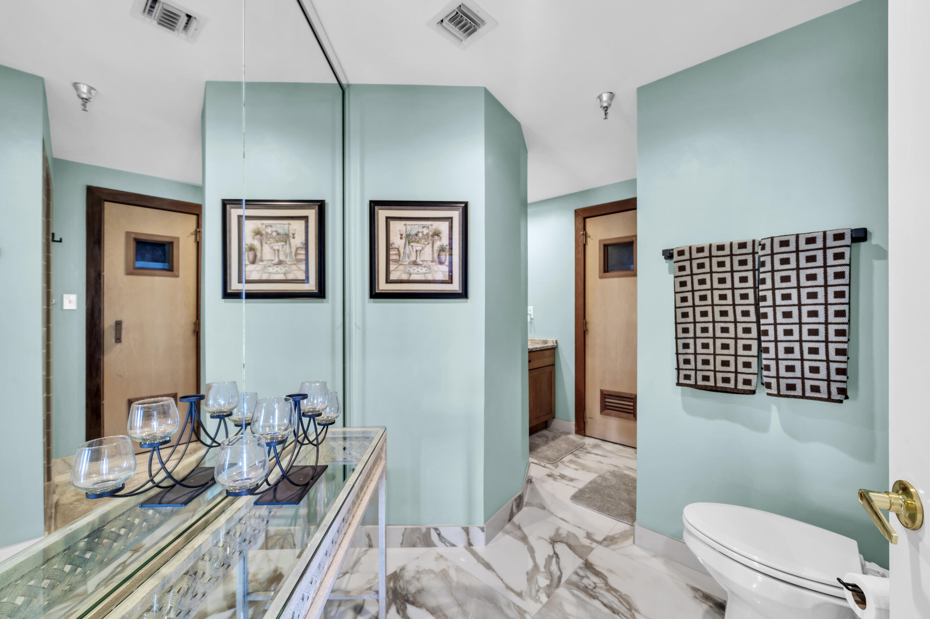 DESTIN YACHT CLUB - Residential