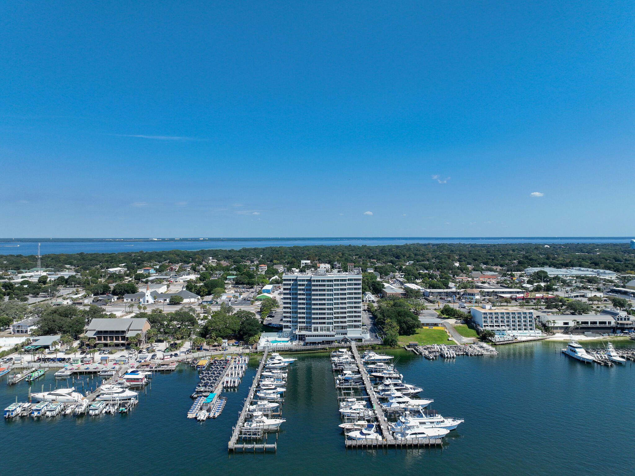 DESTIN YACHT CLUB - Residential