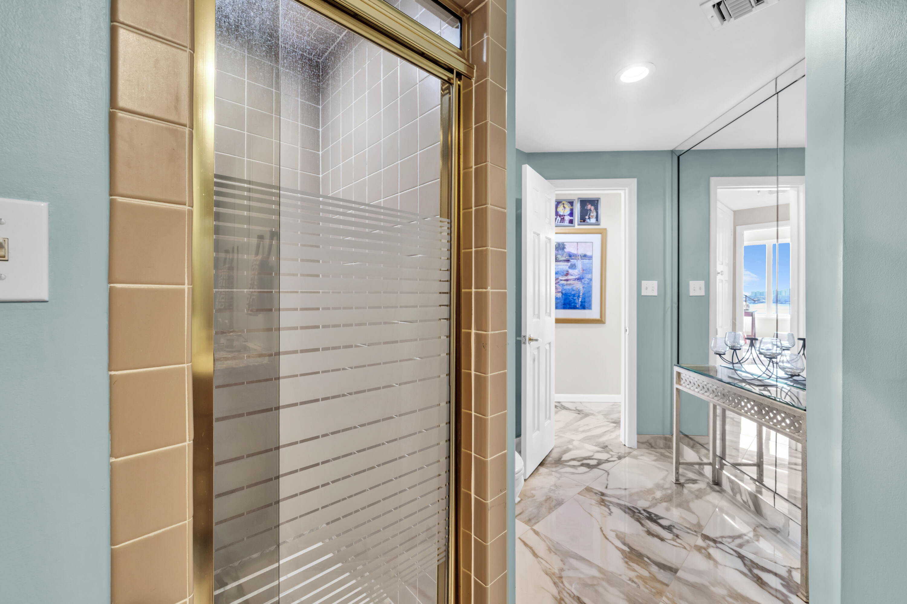 DESTIN YACHT CLUB - Residential