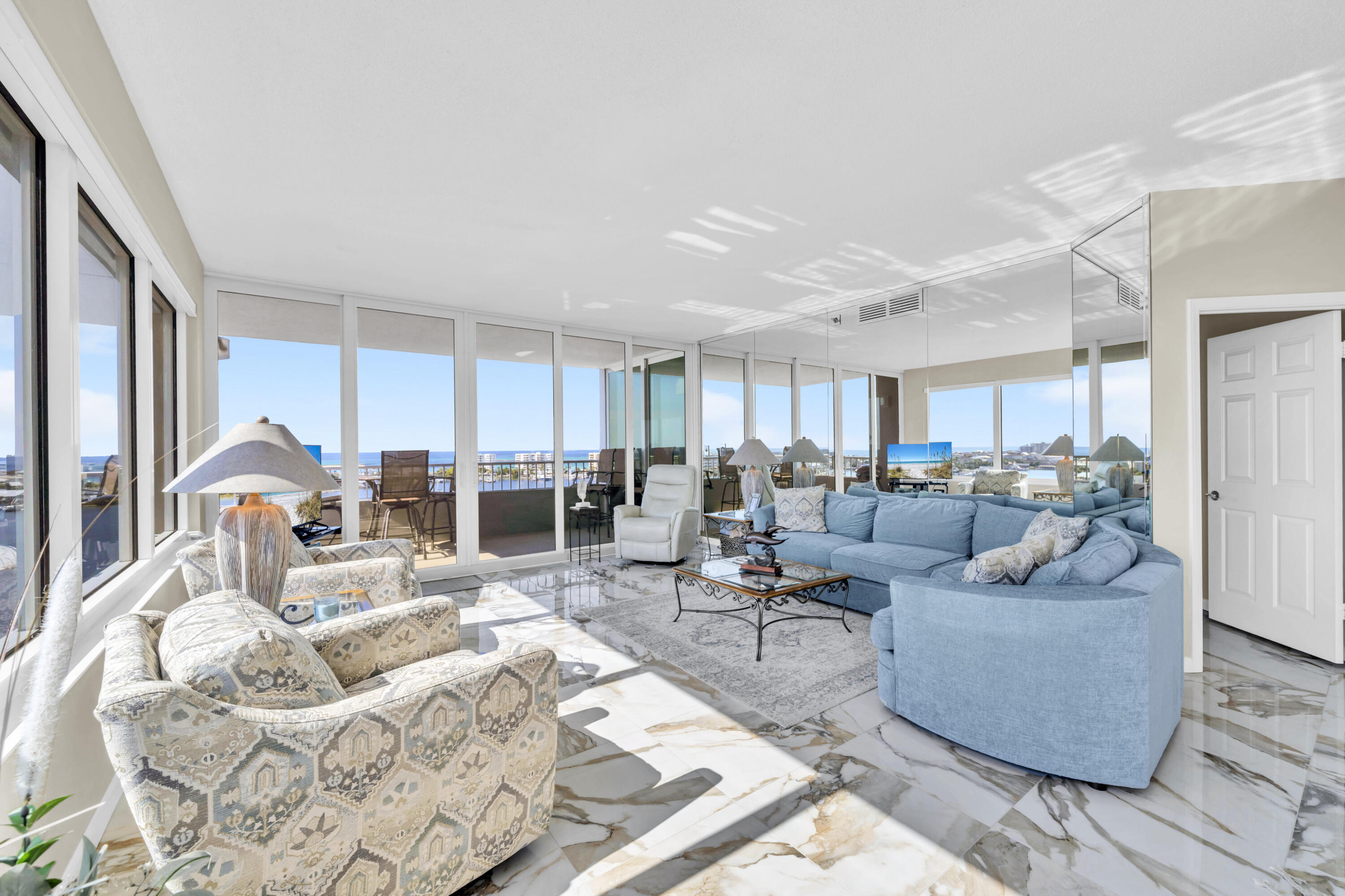 DESTIN YACHT CLUB - Residential