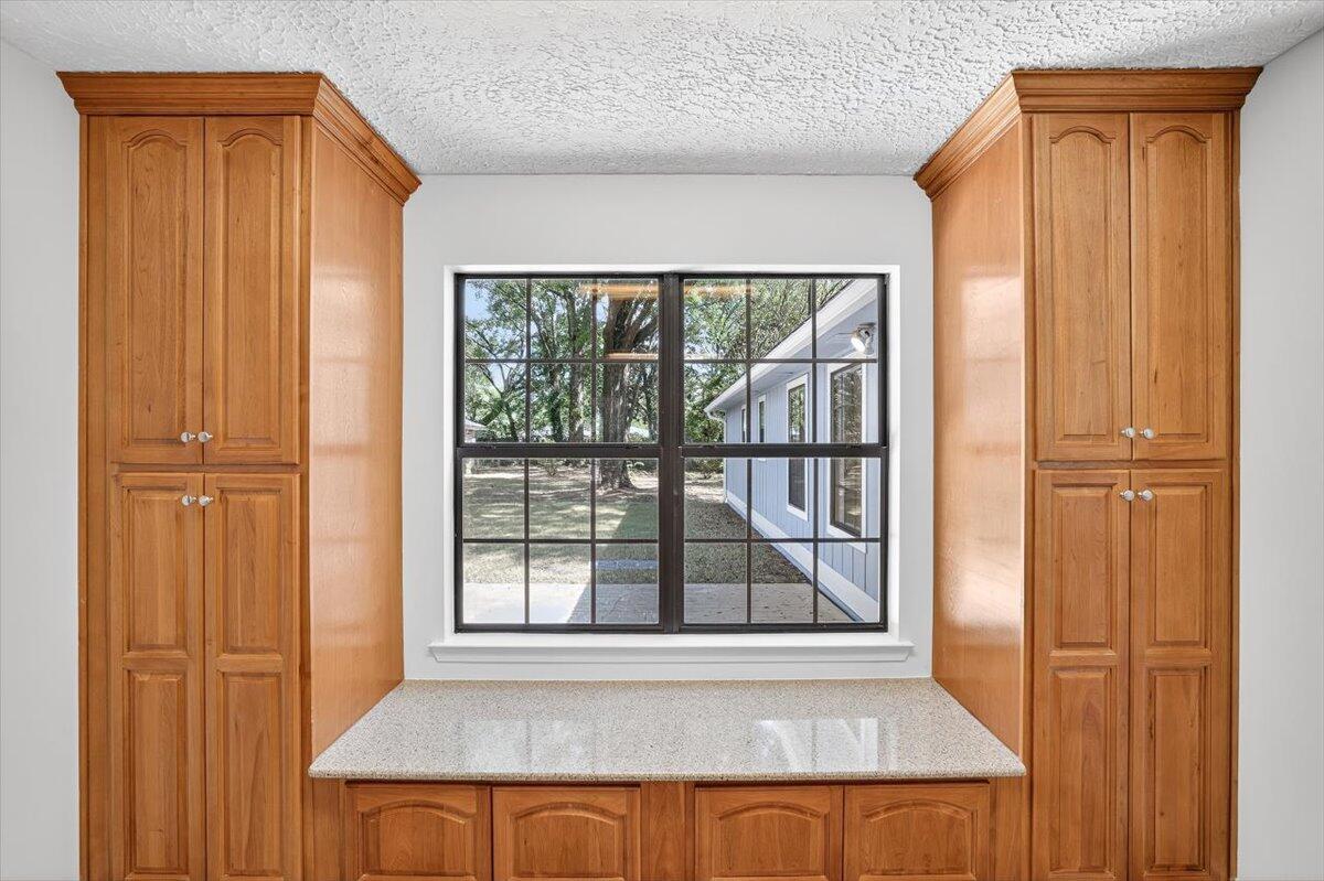 GRAND RIDGE PH I LOT 6 BLK C - Residential Lease