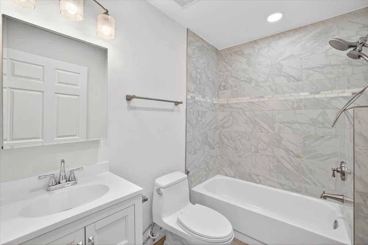 GRAND RIDGE PH I LOT 6 BLK C - Residential Lease