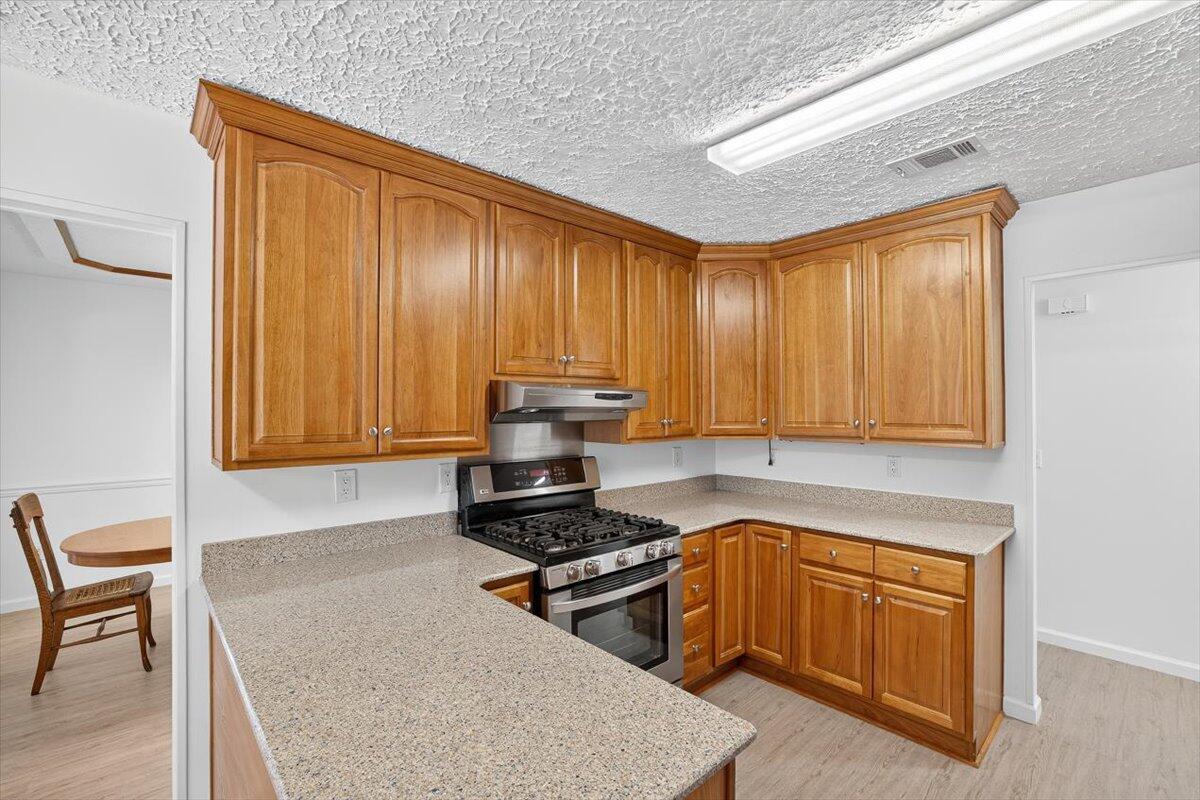 GRAND RIDGE PH I LOT 6 BLK C - Residential Lease