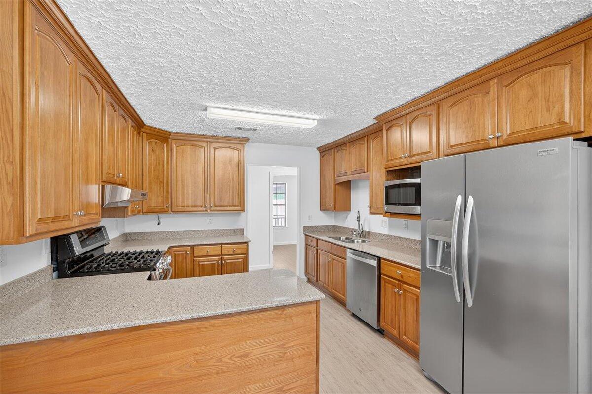 GRAND RIDGE PH I LOT 6 BLK C - Residential Lease