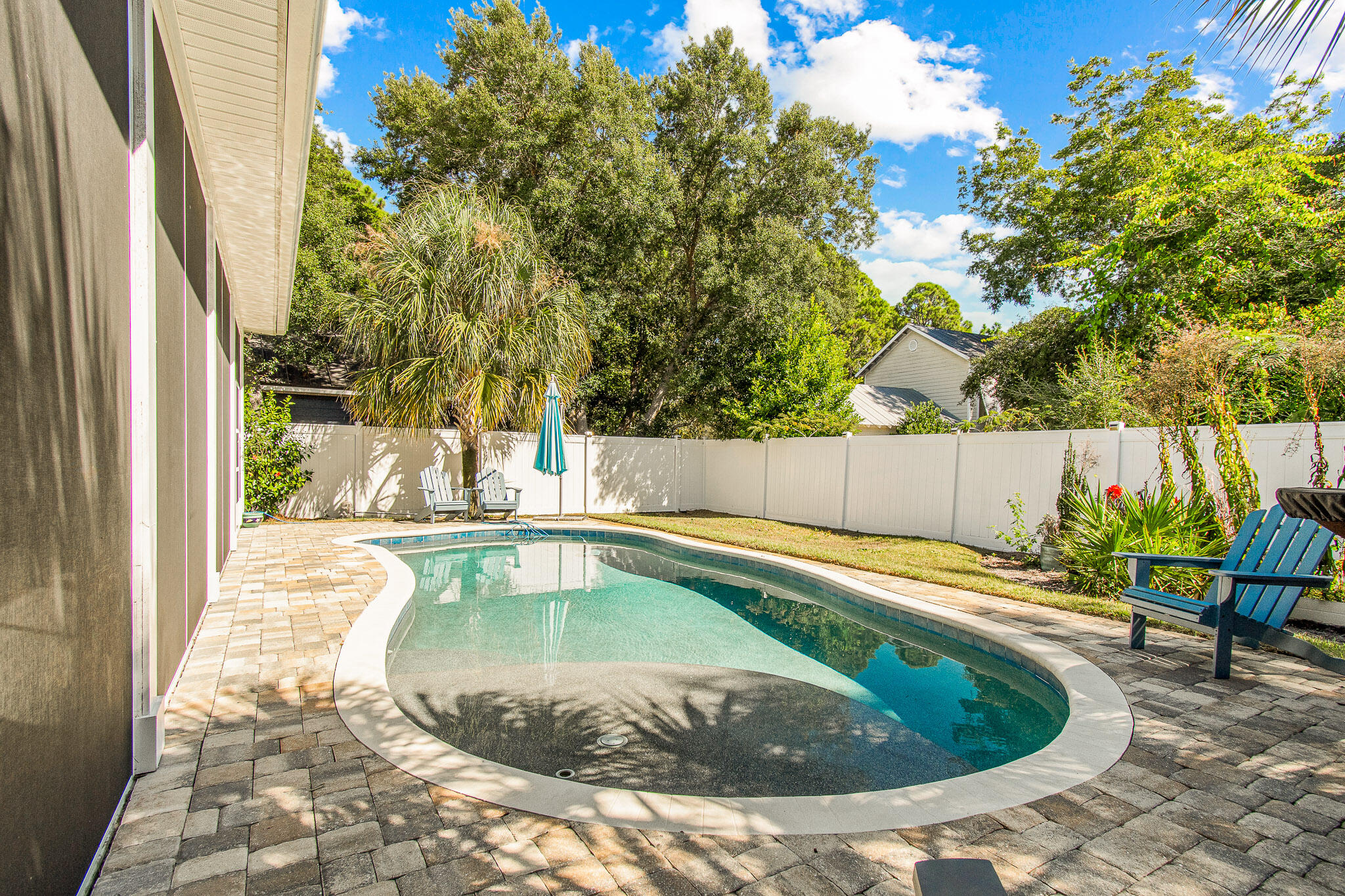 WHITES GULFVIEW ESTATES 2ND ADDN - Residential