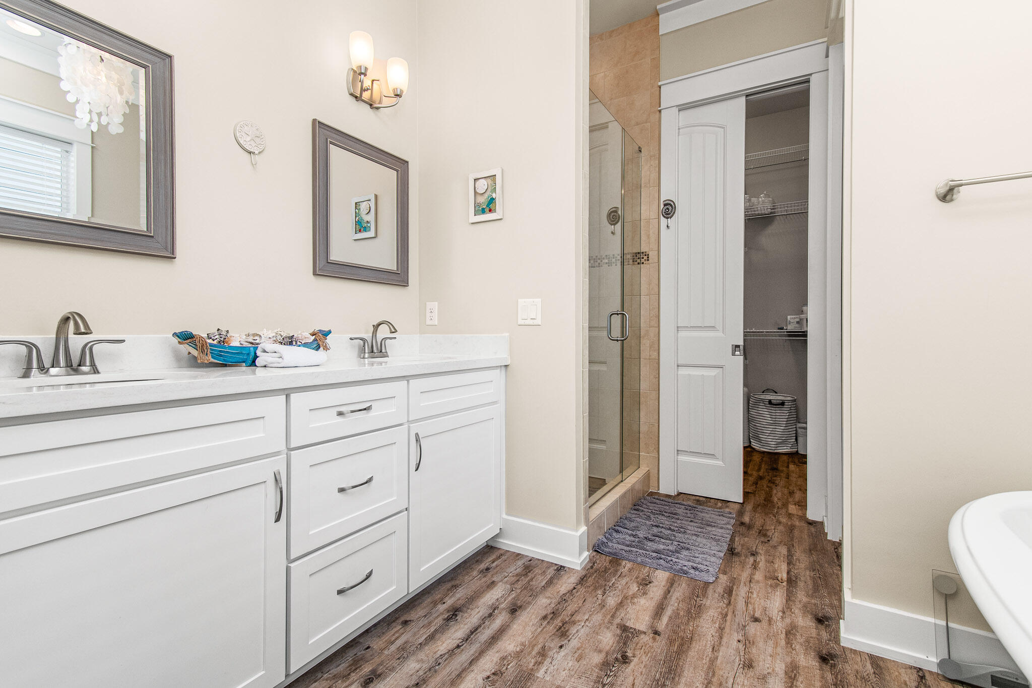 WHITES GULFVIEW ESTATES 2ND ADDN - Residential