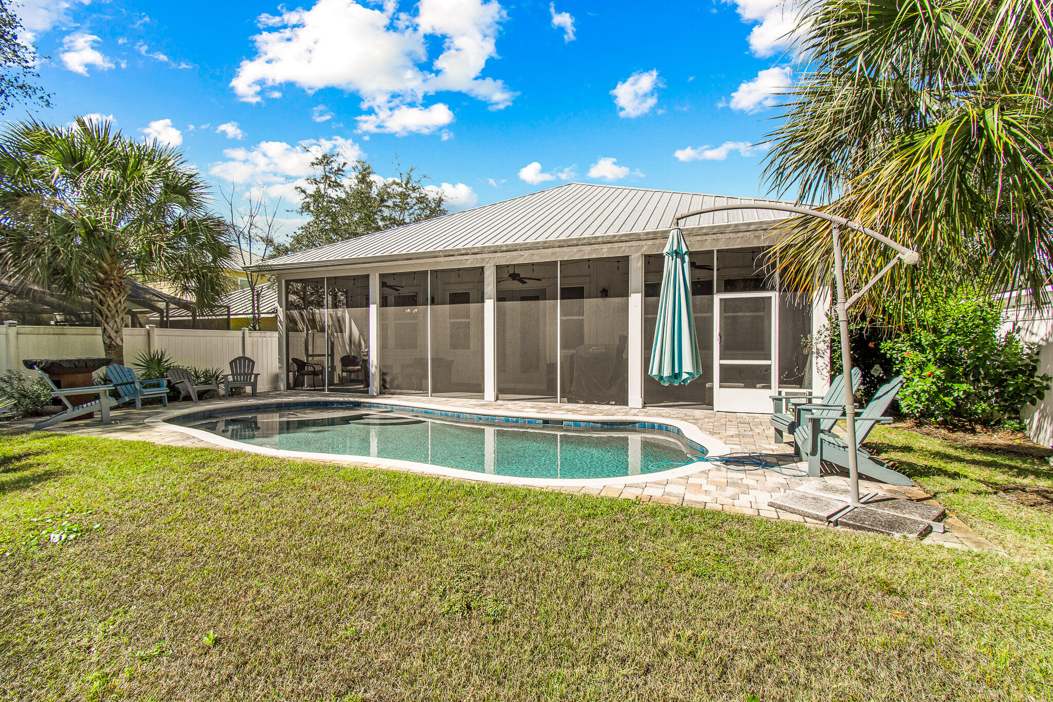 WHITES GULFVIEW ESTATES 2ND ADDN - Residential