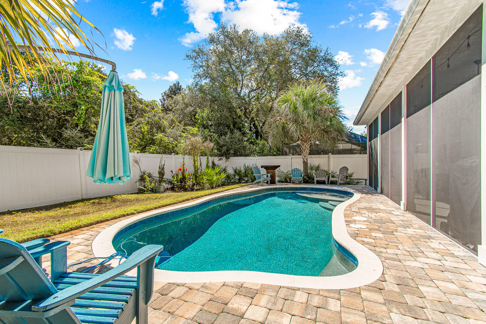 WHITES GULFVIEW ESTATES 2ND ADDN - Residential