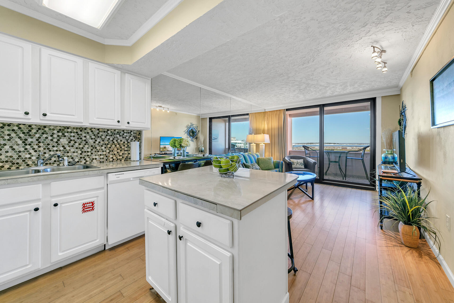 Jetty East Condominium - Residential