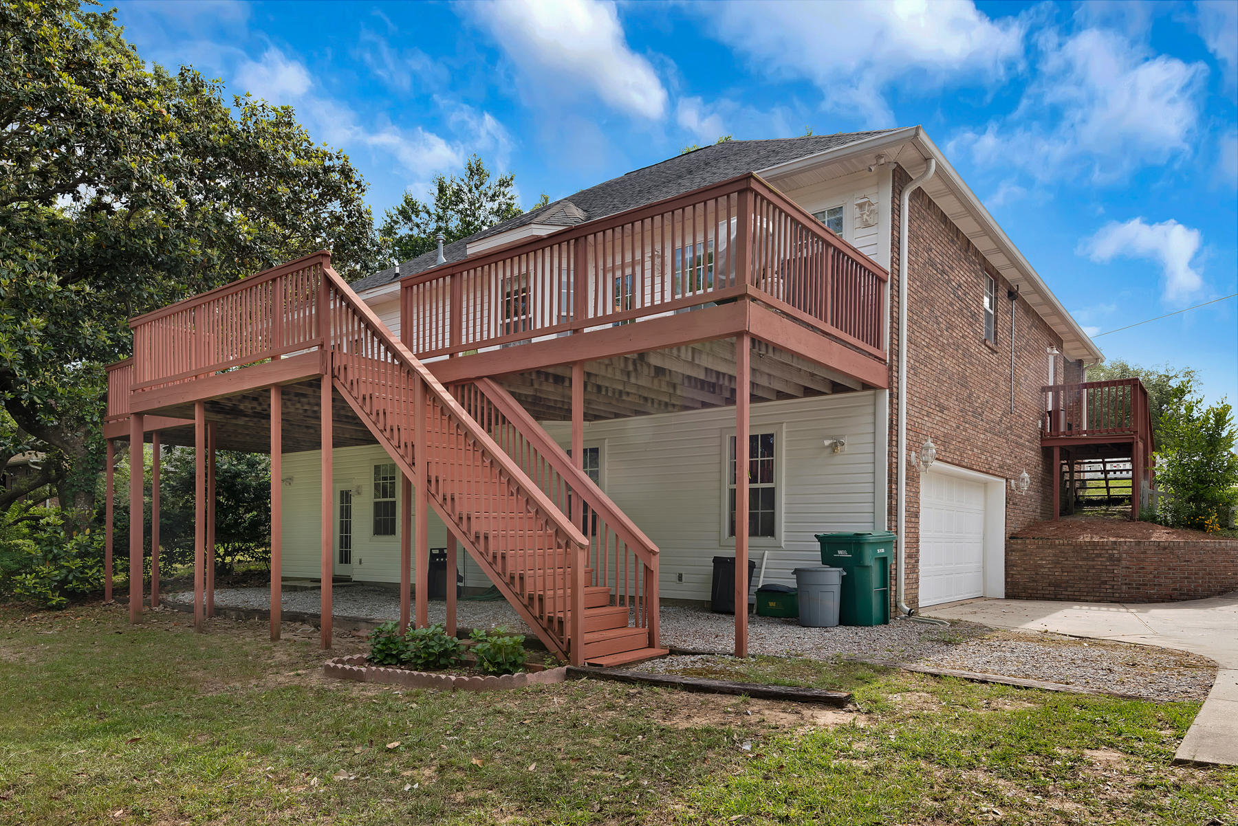 LAKE LORRAINE GARDENS - Residential