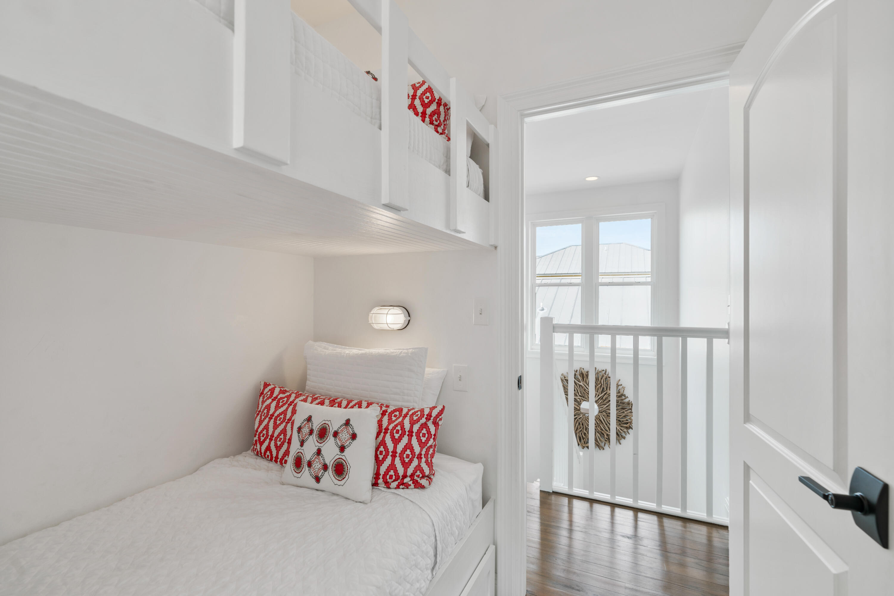 CASSINE VILLAGE - Residential