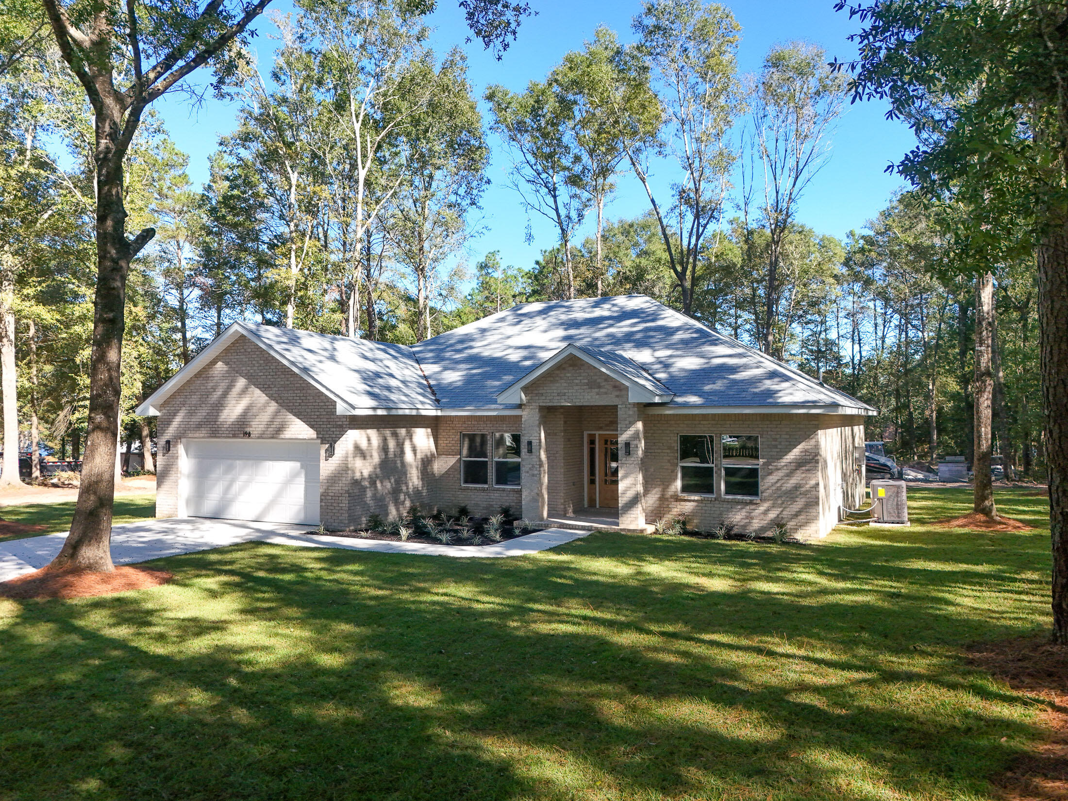 LAKE JUNIPER ESTATES - Residential