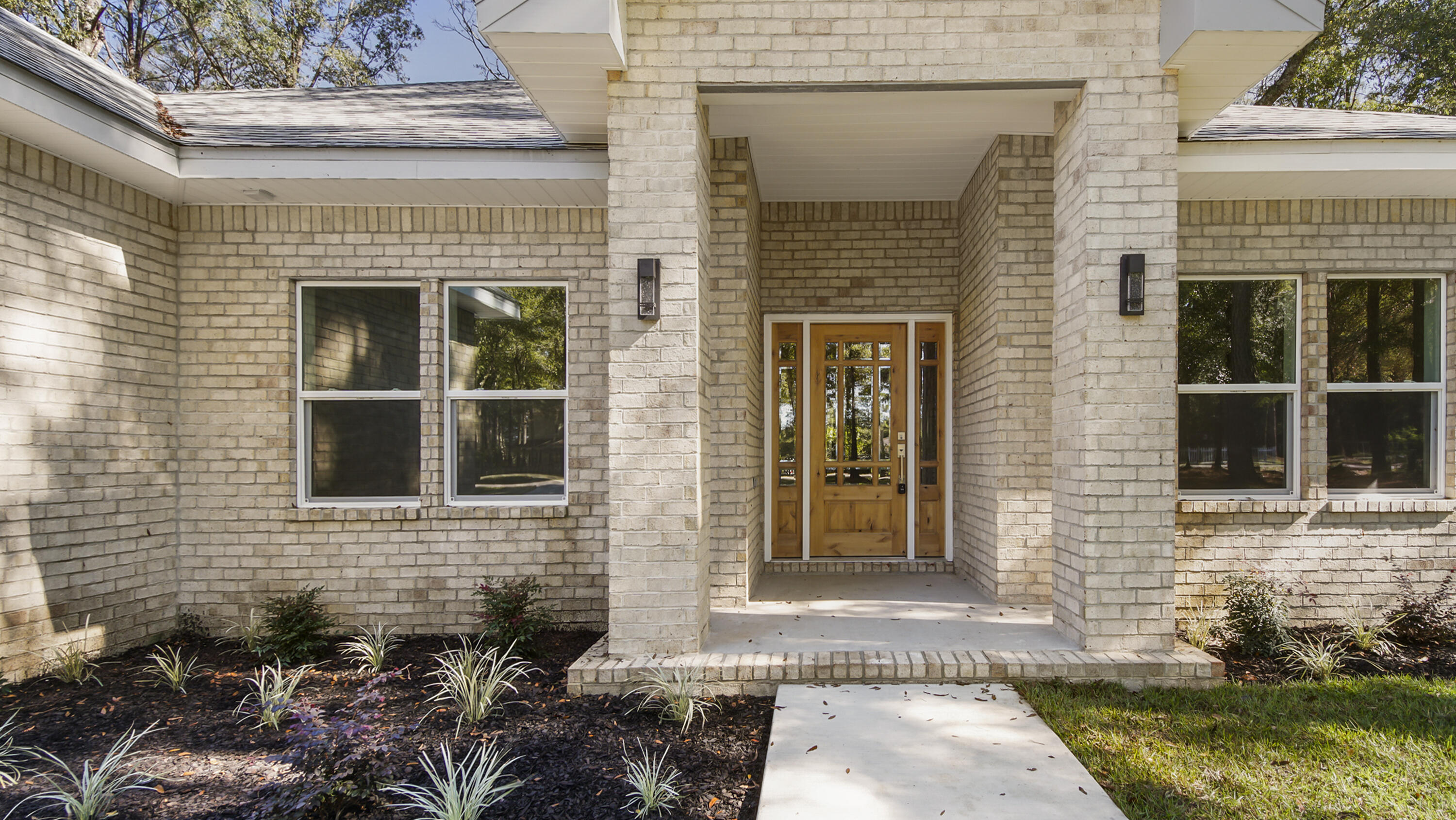 LAKE JUNIPER ESTATES - Residential