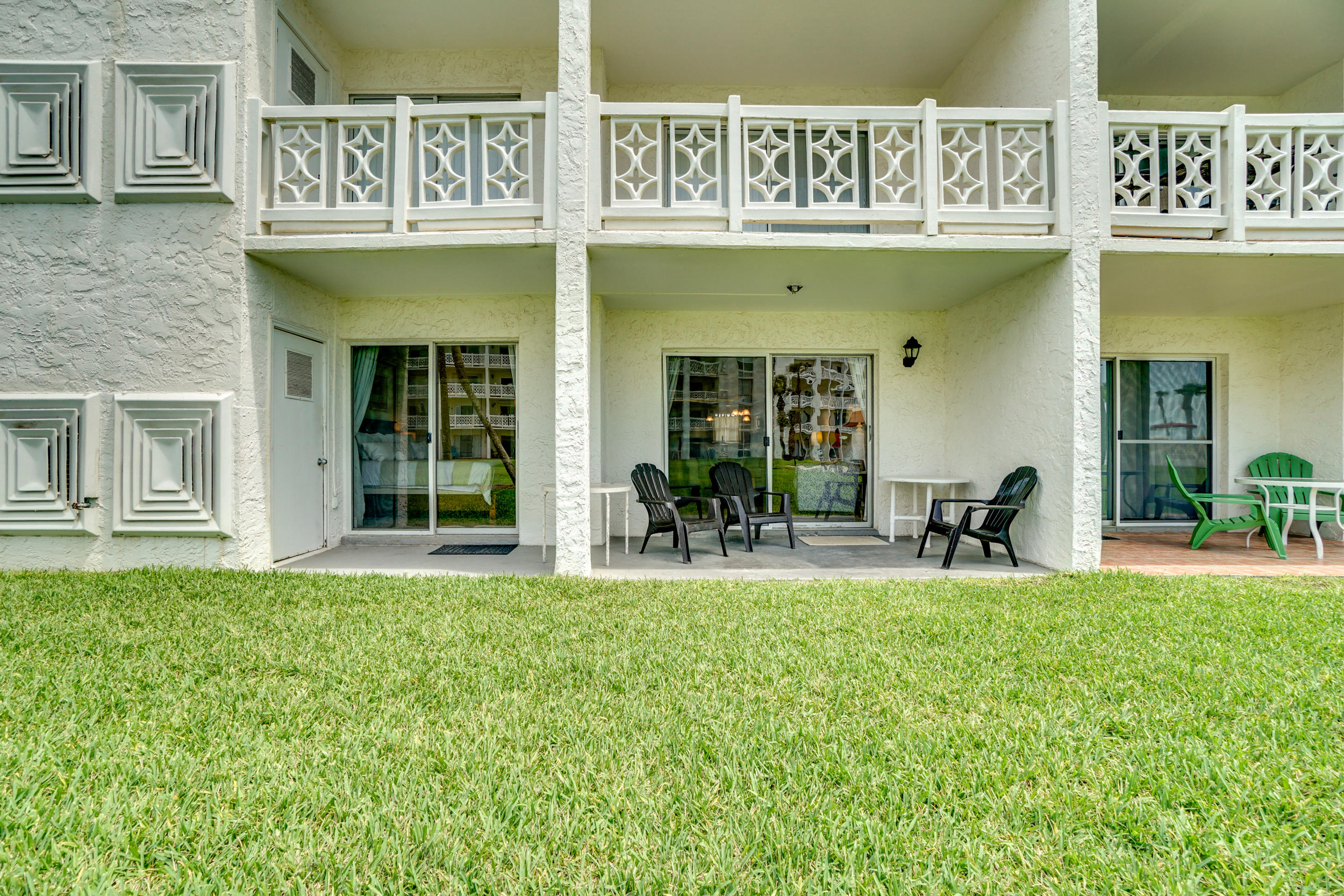 EL MATADOR CONDO - Residential