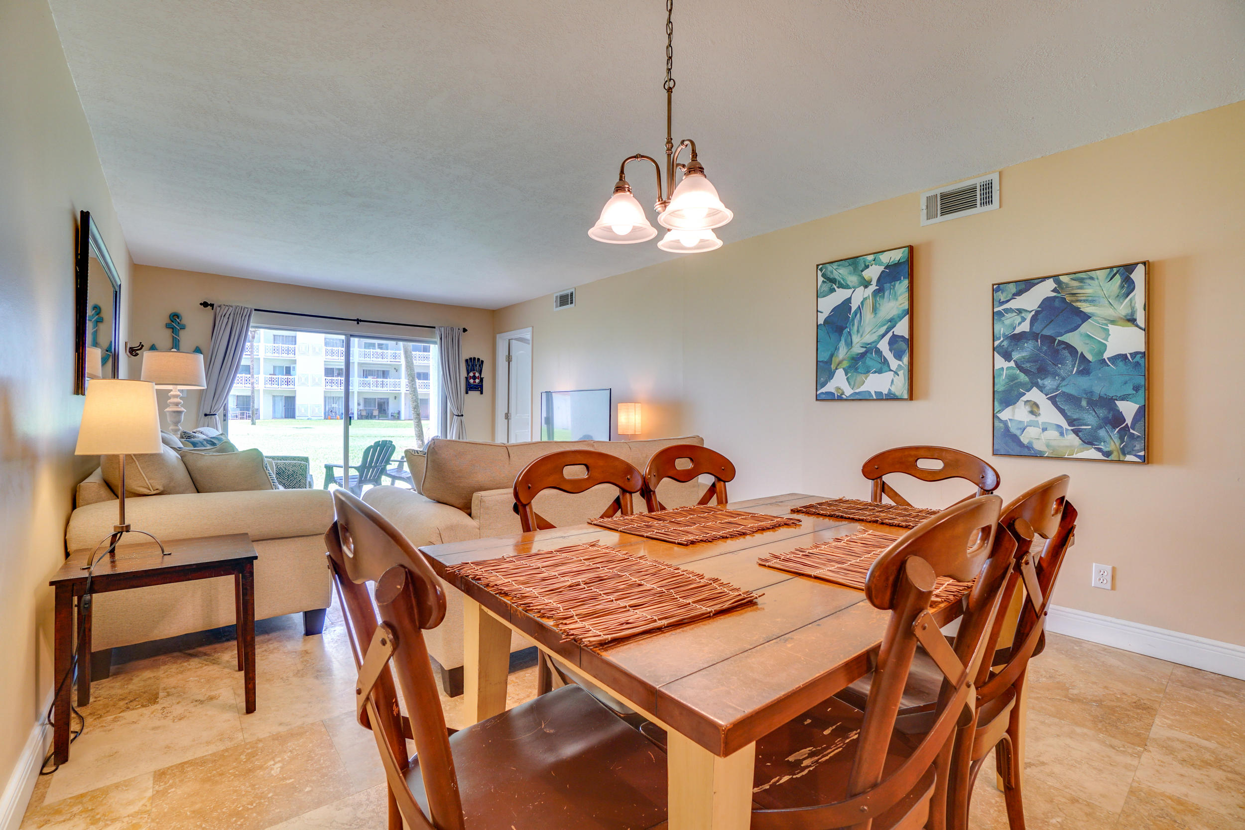 EL MATADOR CONDO - Residential