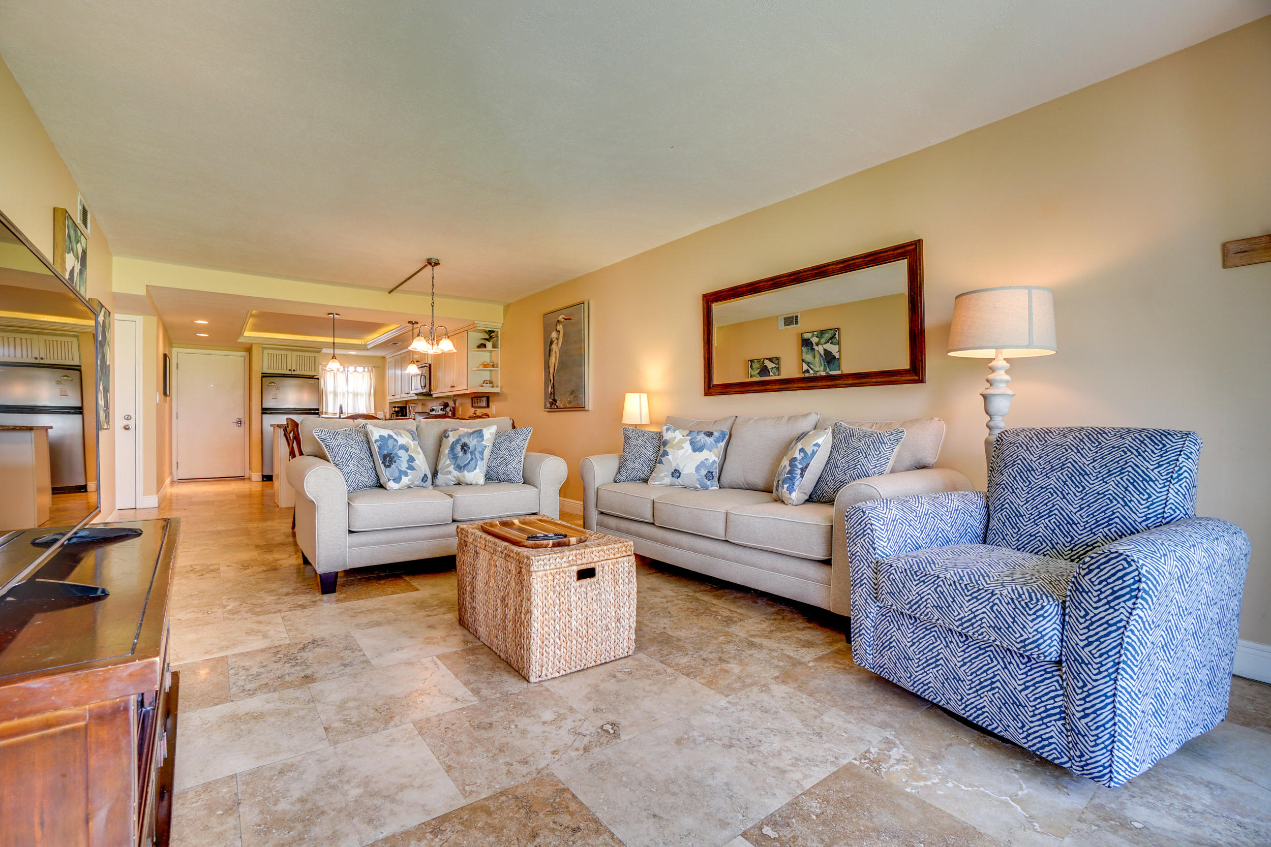 EL MATADOR CONDO - Residential