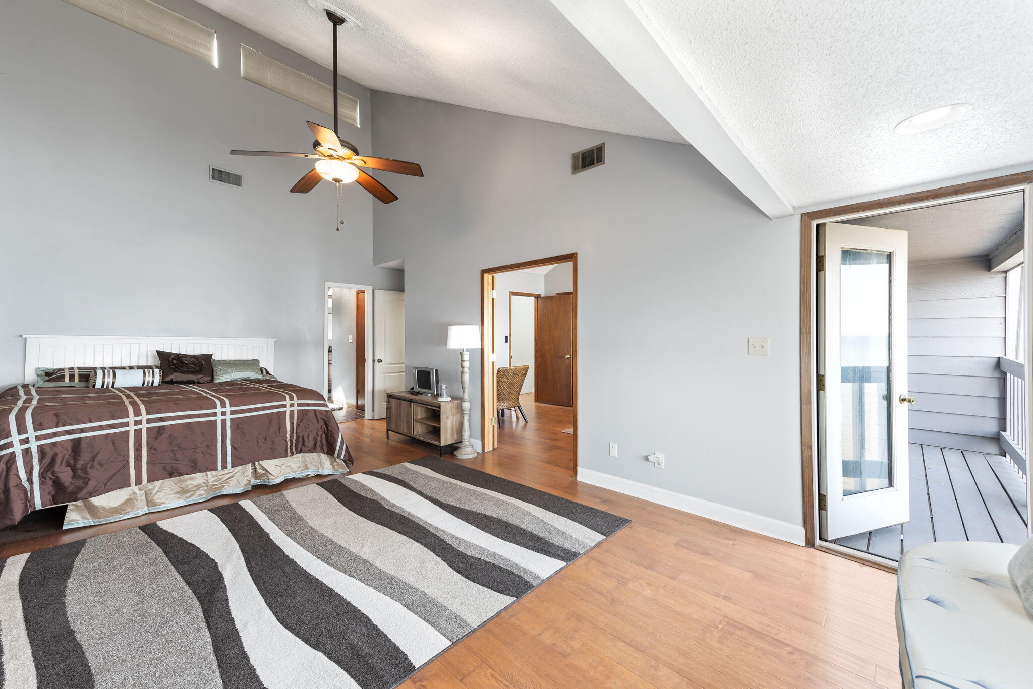 COVE OF SAN DE LORO - Residential