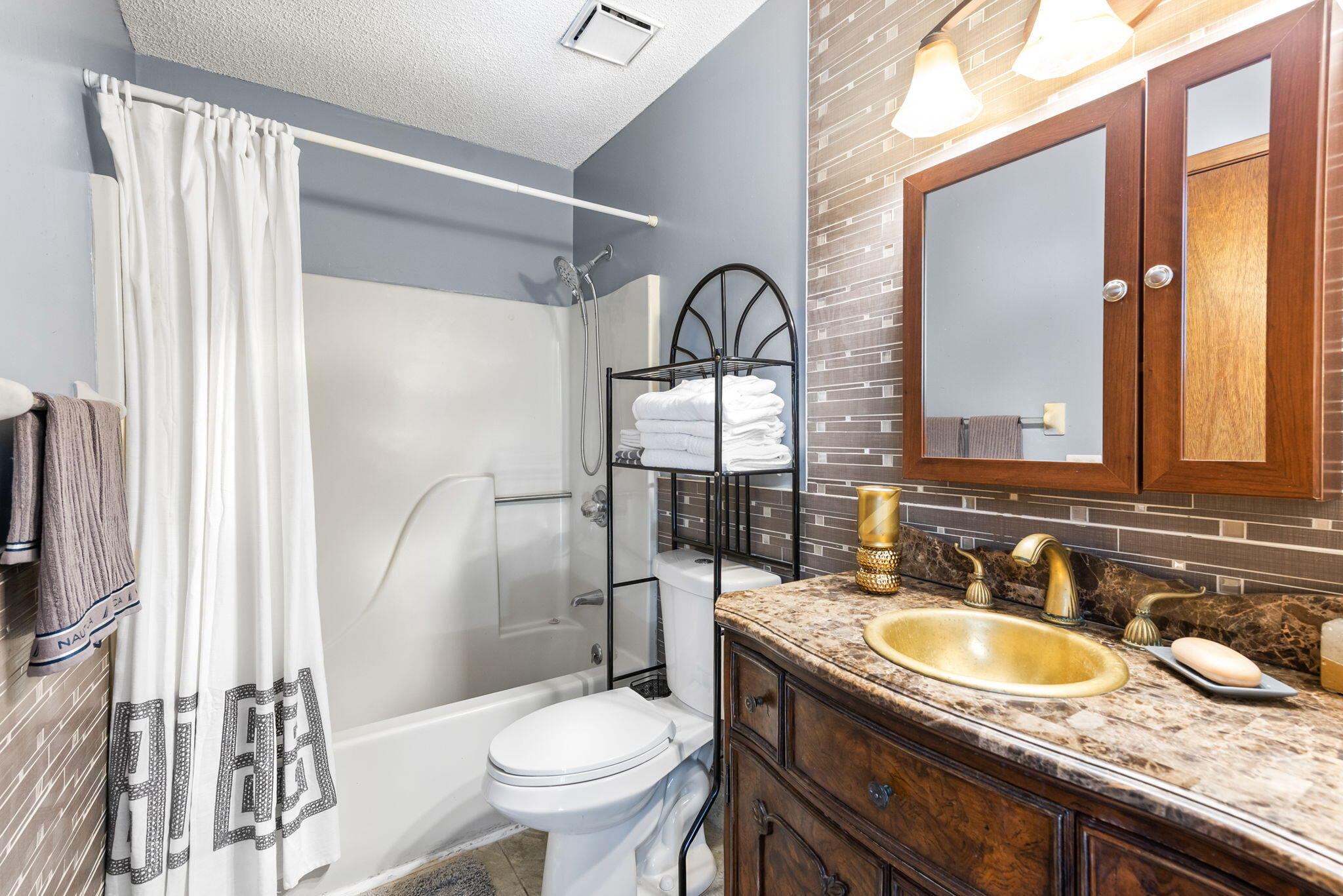 COVE OF SAN DE LORO - Residential